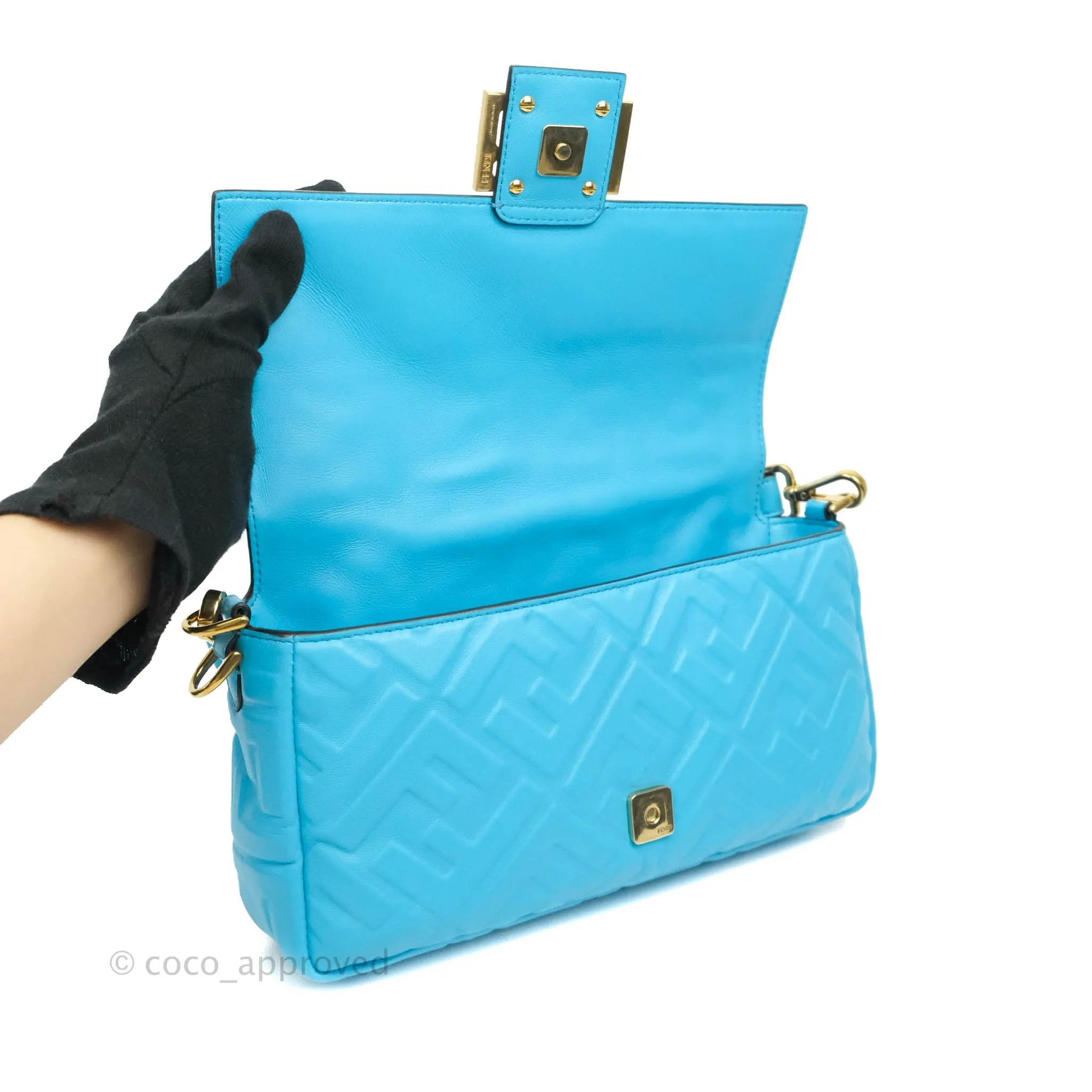 Fendi Medium Baguette Bag Blue Calfskin Gold Hardware