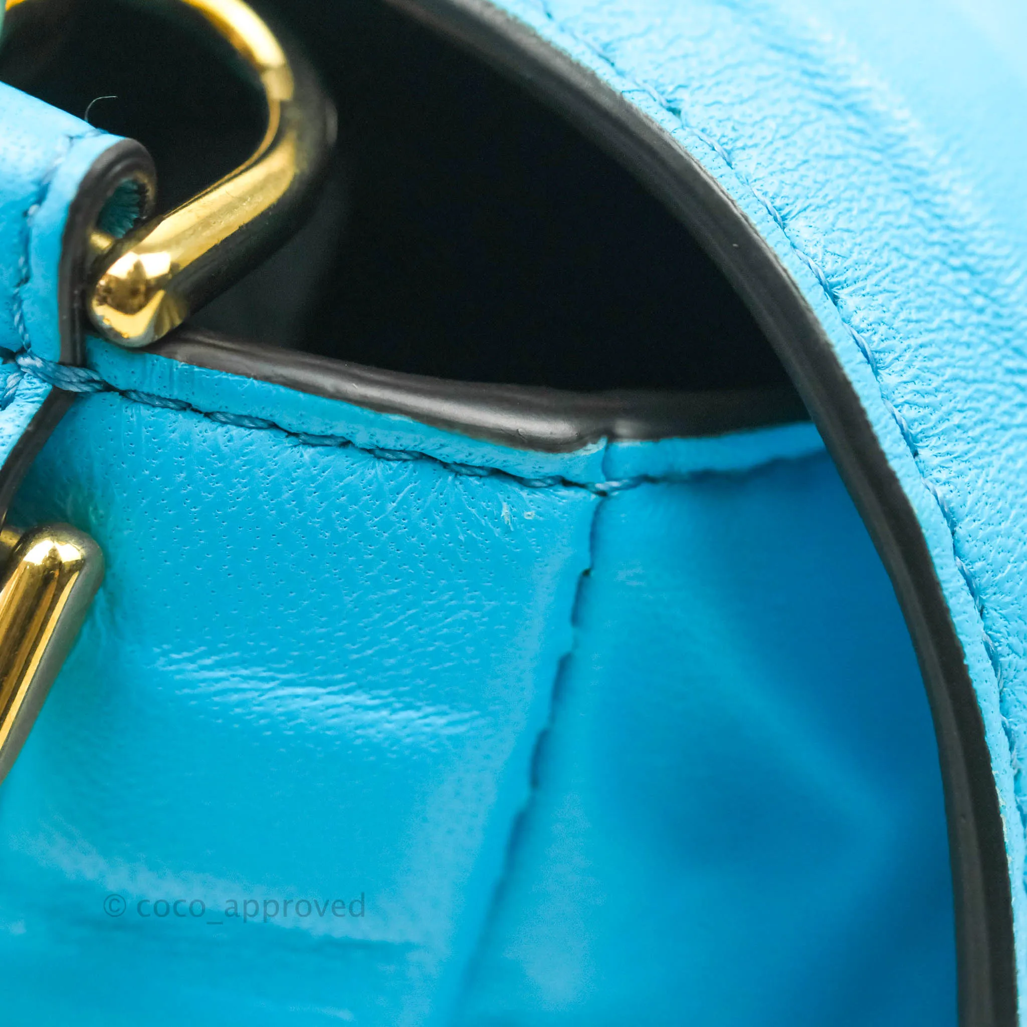 Fendi Medium Baguette Bag Blue Calfskin Gold Hardware