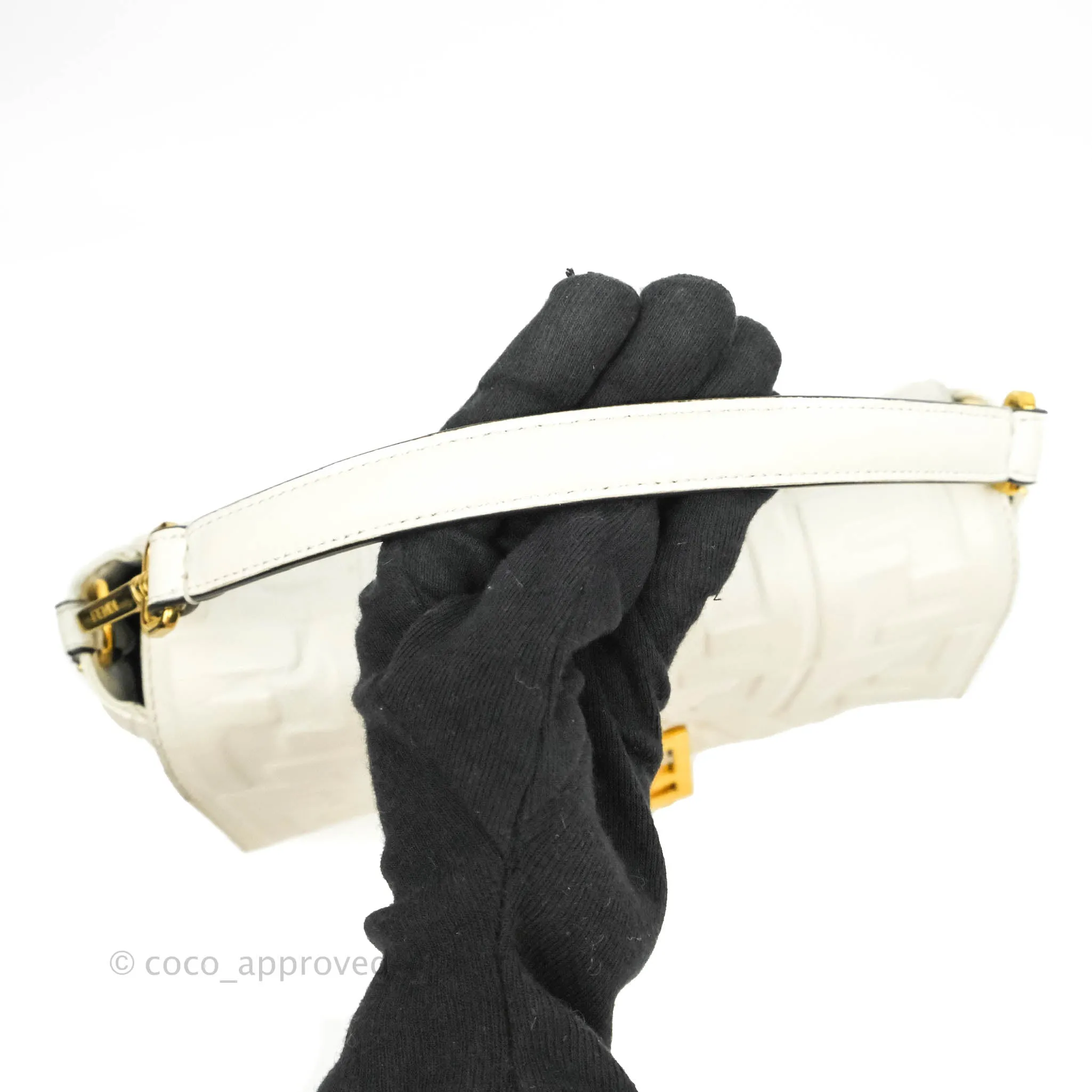 Fendi Medium Baguette Bag White Calfskin Gold Hardware