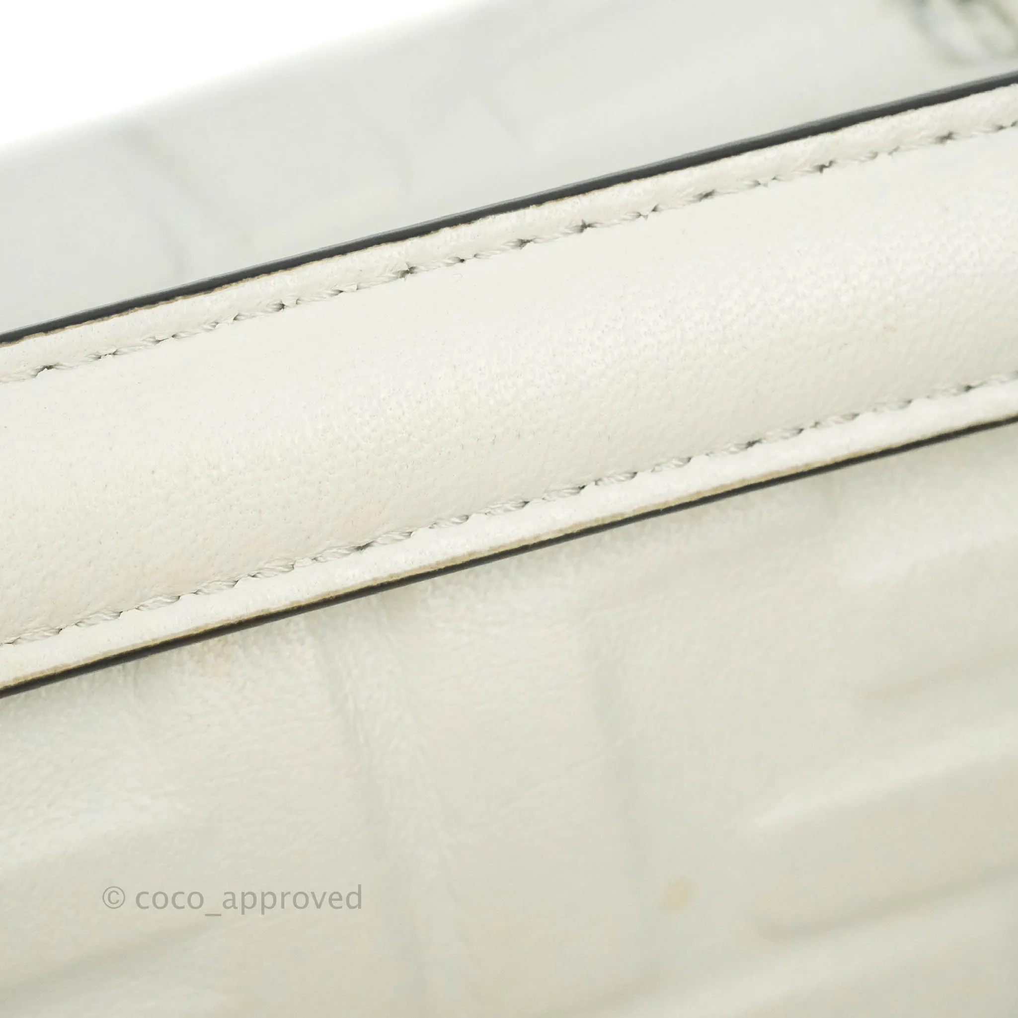 Fendi Medium Baguette Bag White Calfskin Gold Hardware