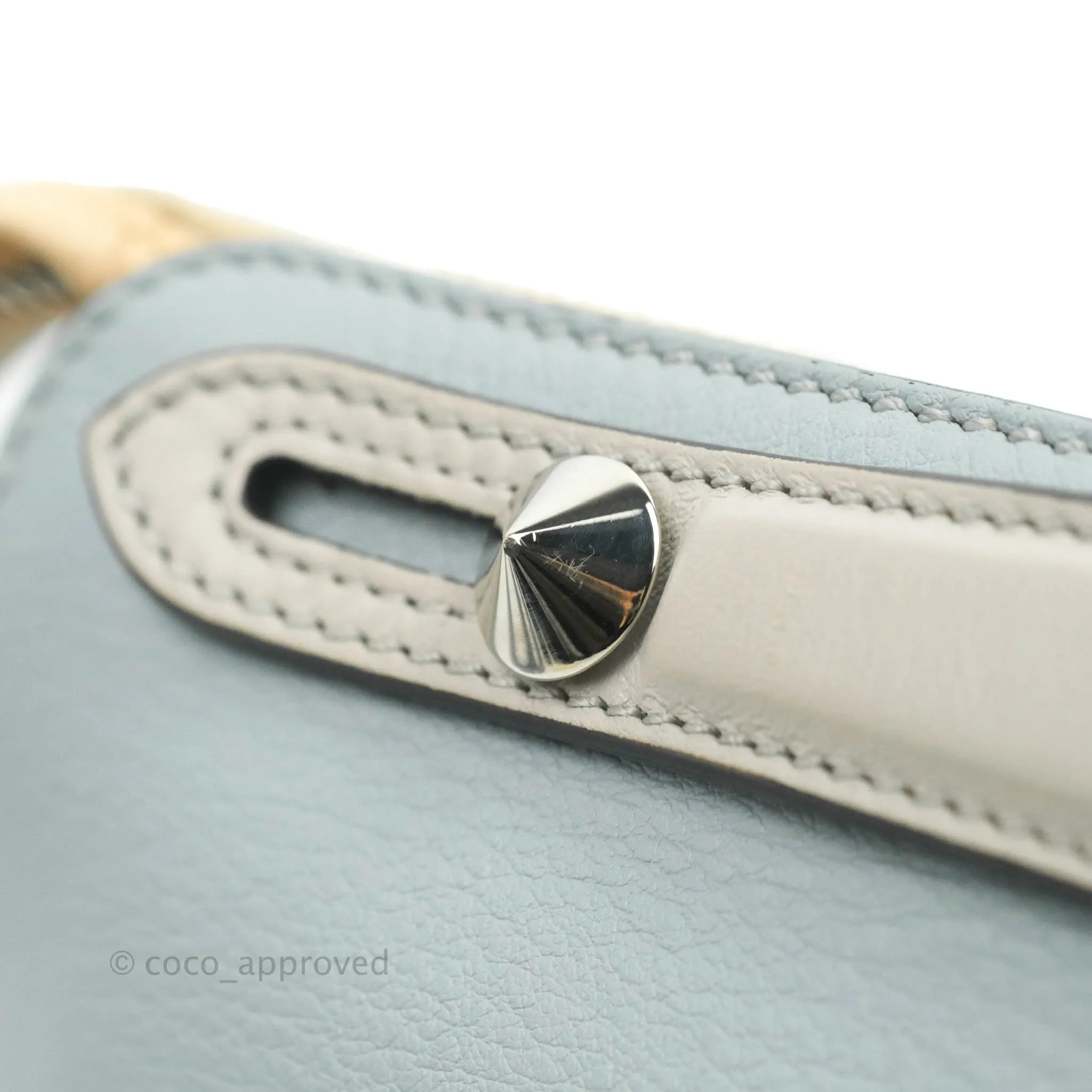 Fendi Medium By The Way Multicolour Light Blue/Light Beige Grained leather