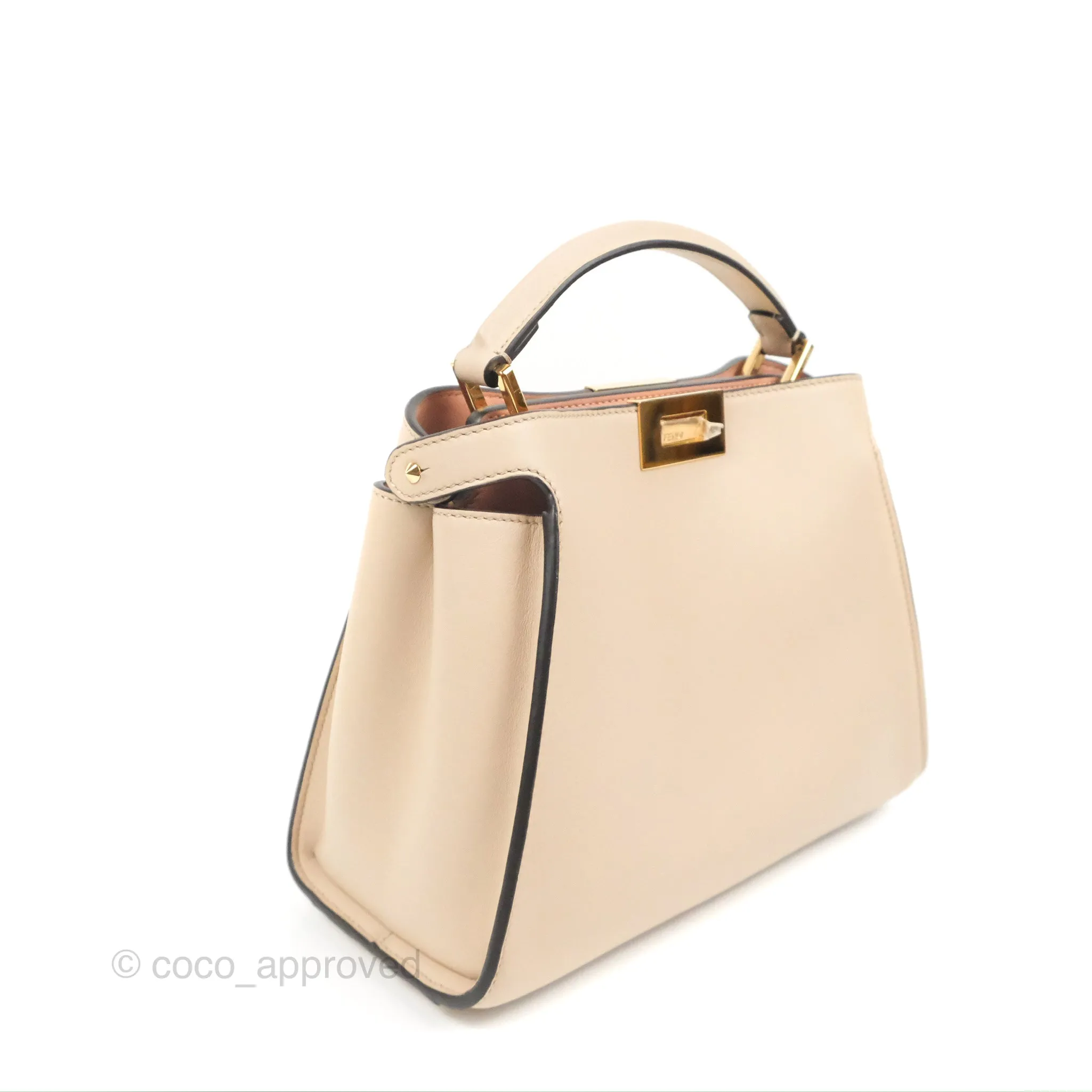 Fendi Peekaboo Iconic Essentially Bag Light Beige