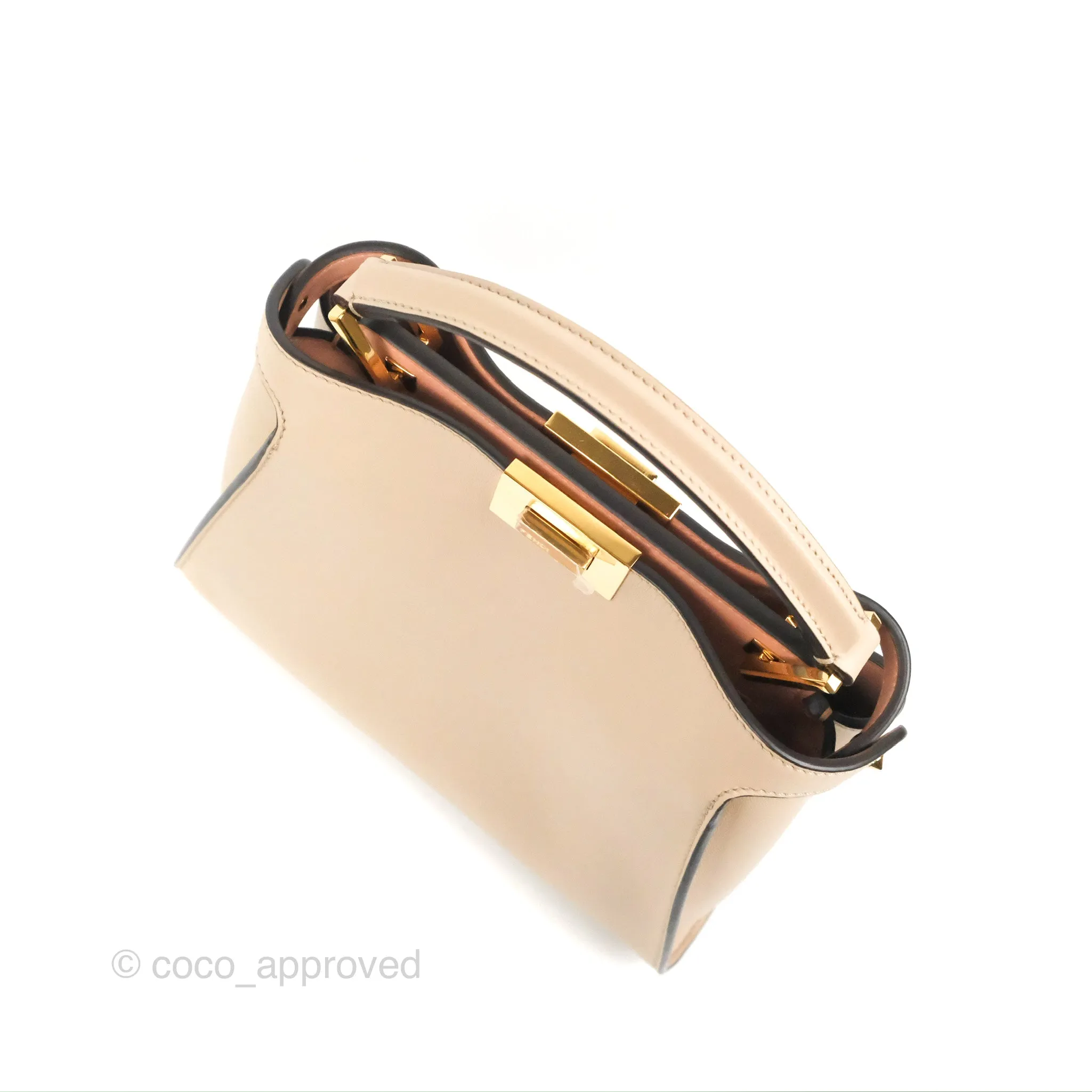 Fendi Peekaboo Iconic Essentially Bag Light Beige