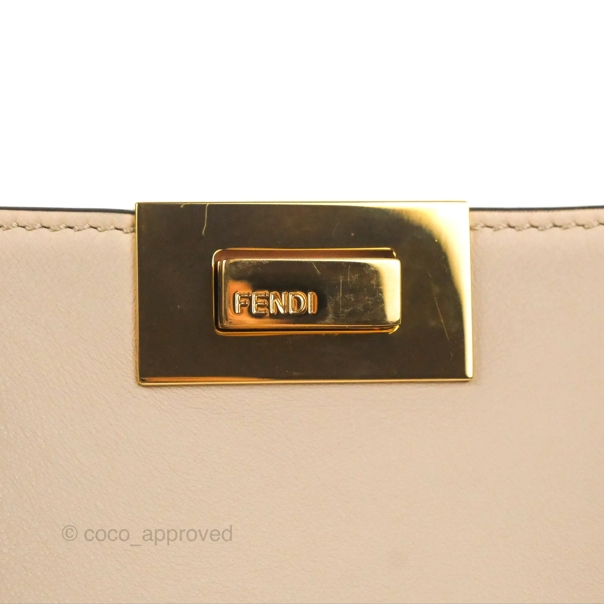 Fendi Peekaboo Iconic Essentially Bag Light Beige