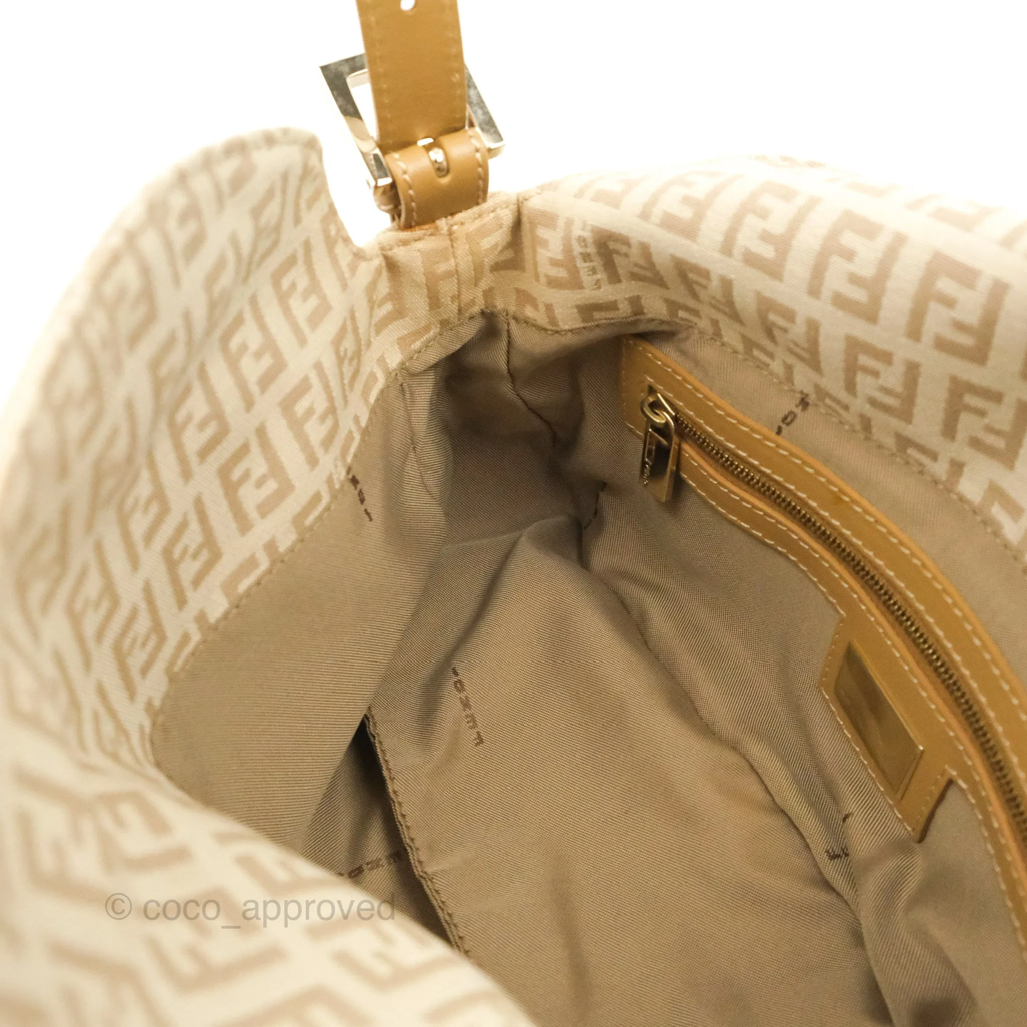 Fendi Vintage Baguette Shoulder Bag Beige Zucchino Canvas