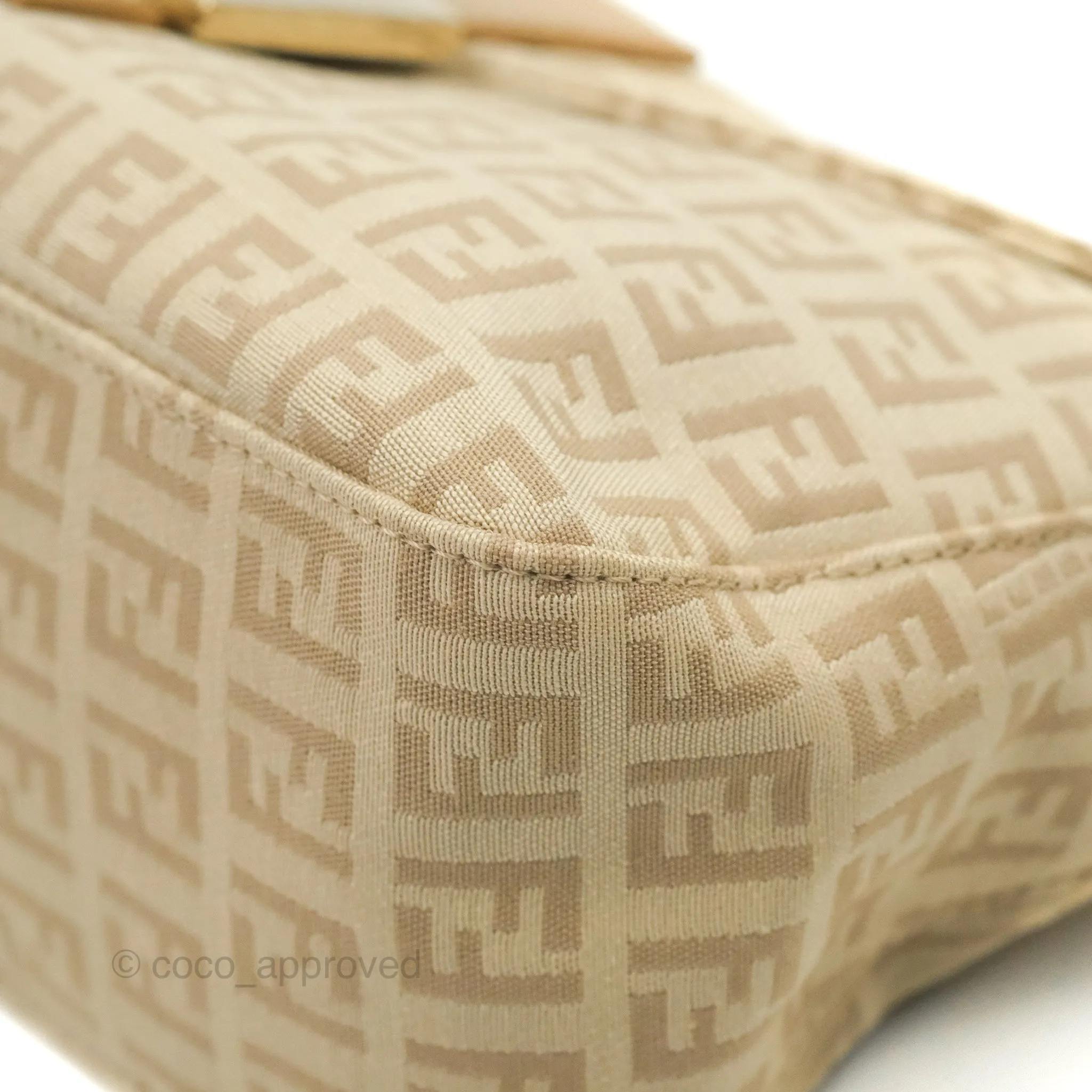 Fendi Vintage Baguette Shoulder Bag Beige Zucchino Canvas