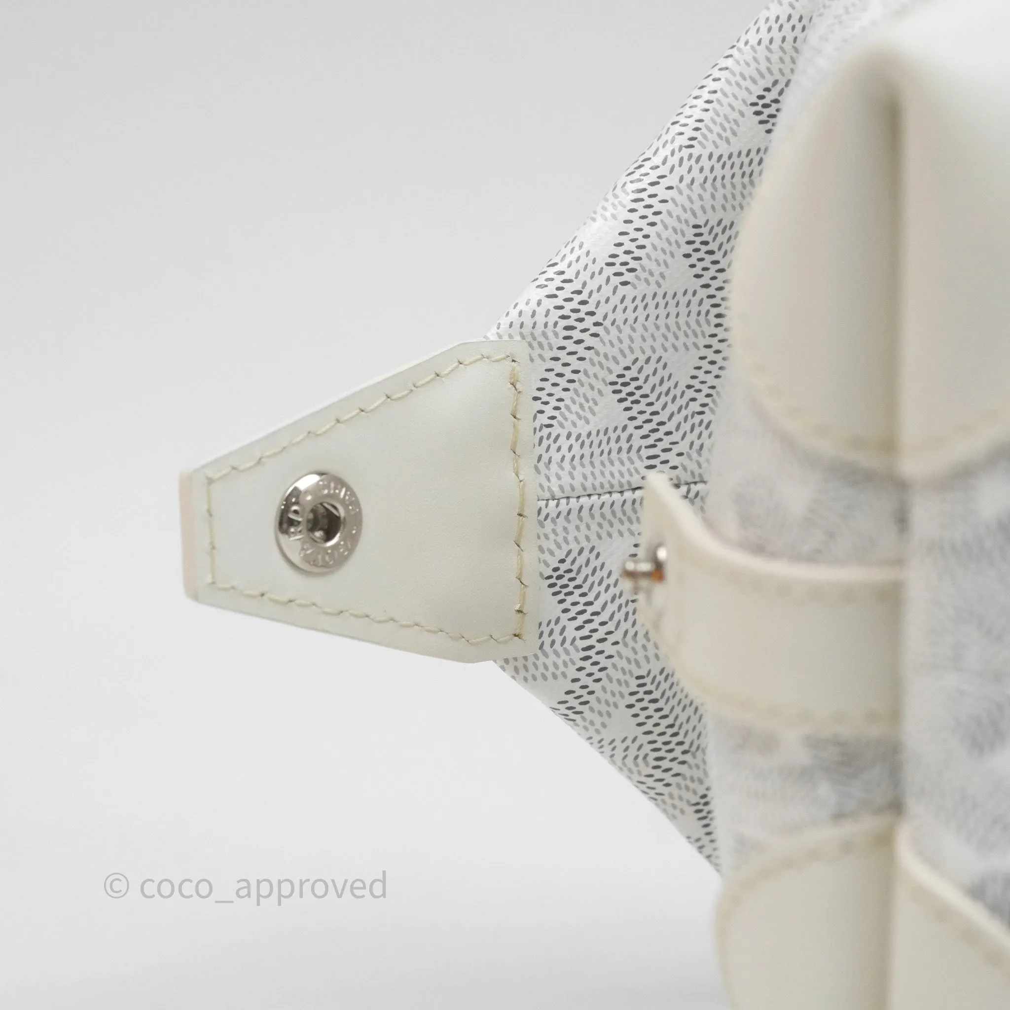 Goyard Bowling 25 Toiletry Bag White Goyardine Canvas