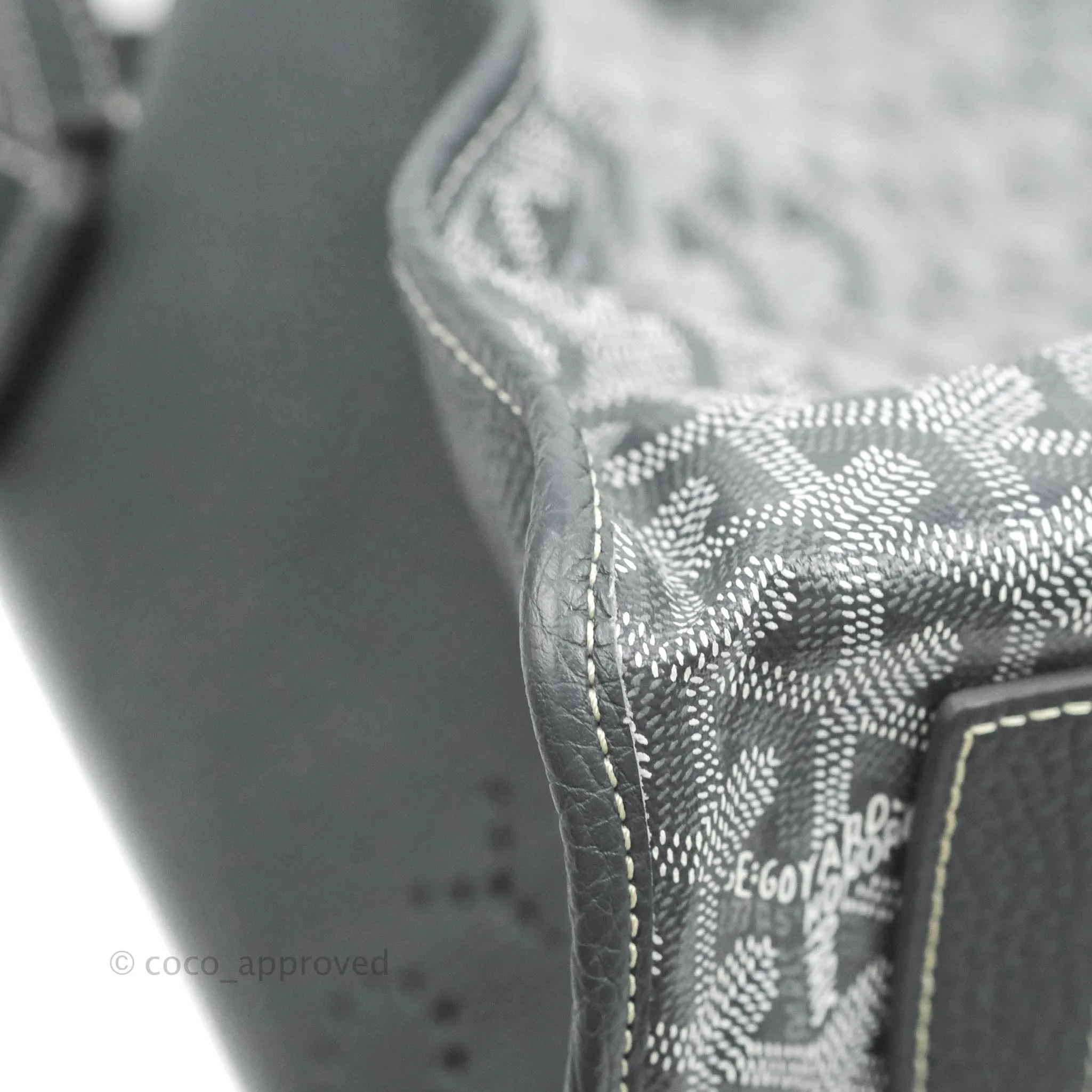 Goyard Goyardine Grey Sac Hardy PM