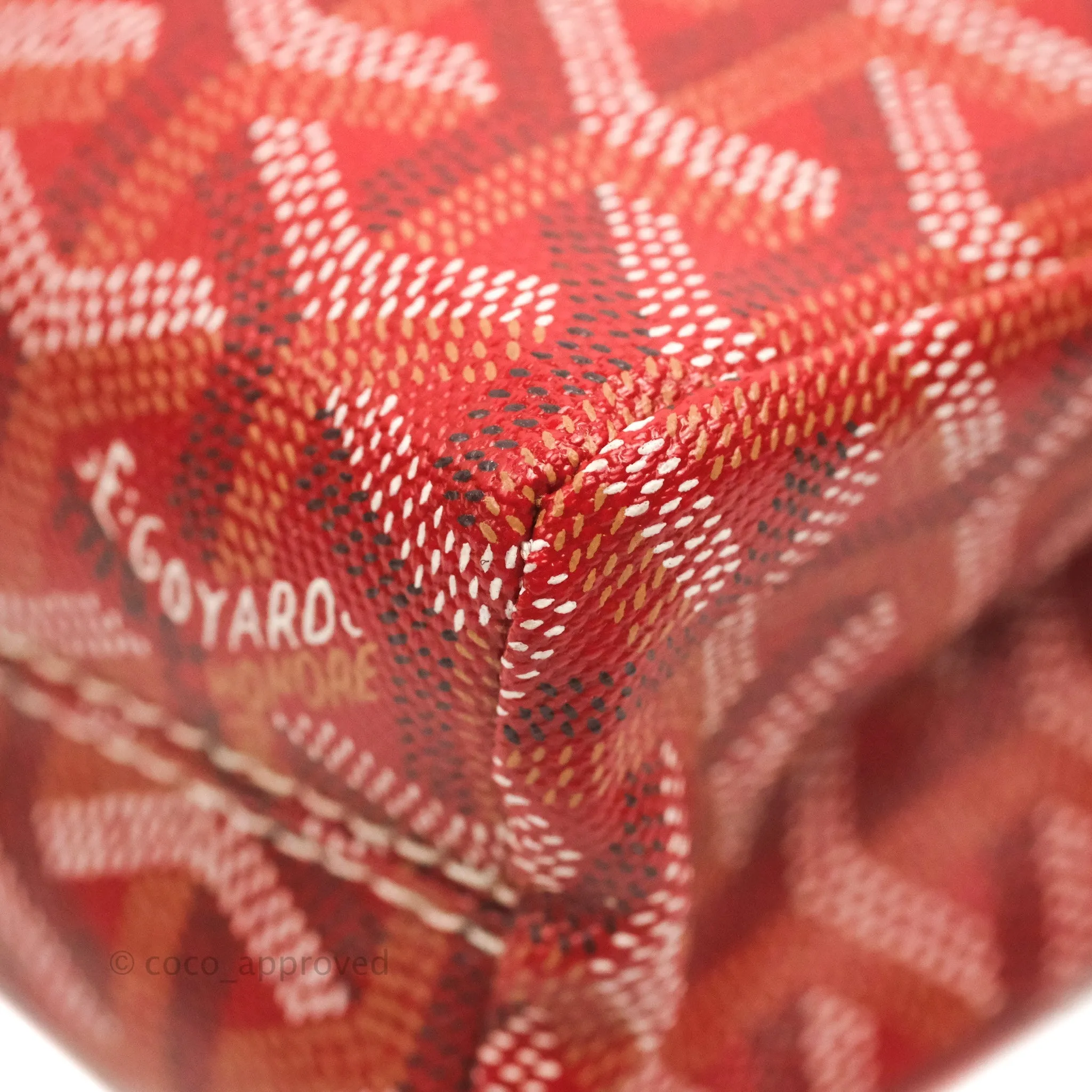 Goyard Goyardine Miroir Toiletry Bag PM Red
