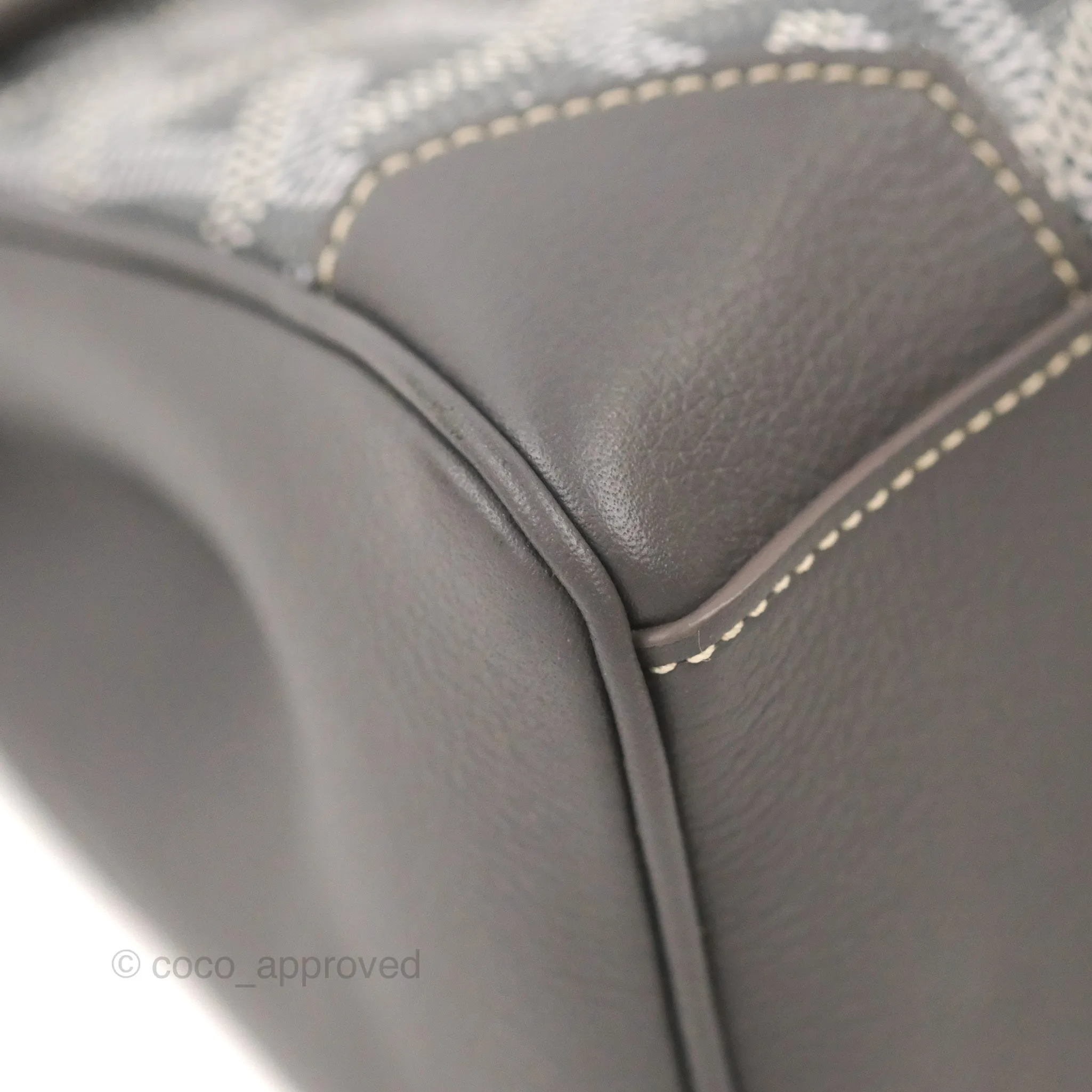 Goyard Sagon Mini Bag Chevroches Calfskin Grey Silver Hardware