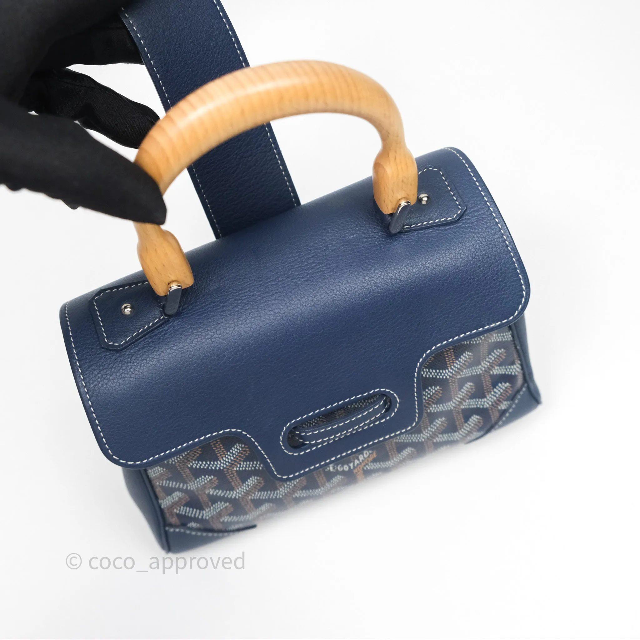 Goyard Sagon Mini Bag Navy Goyardine Canvas/ Chevroches Calfskin