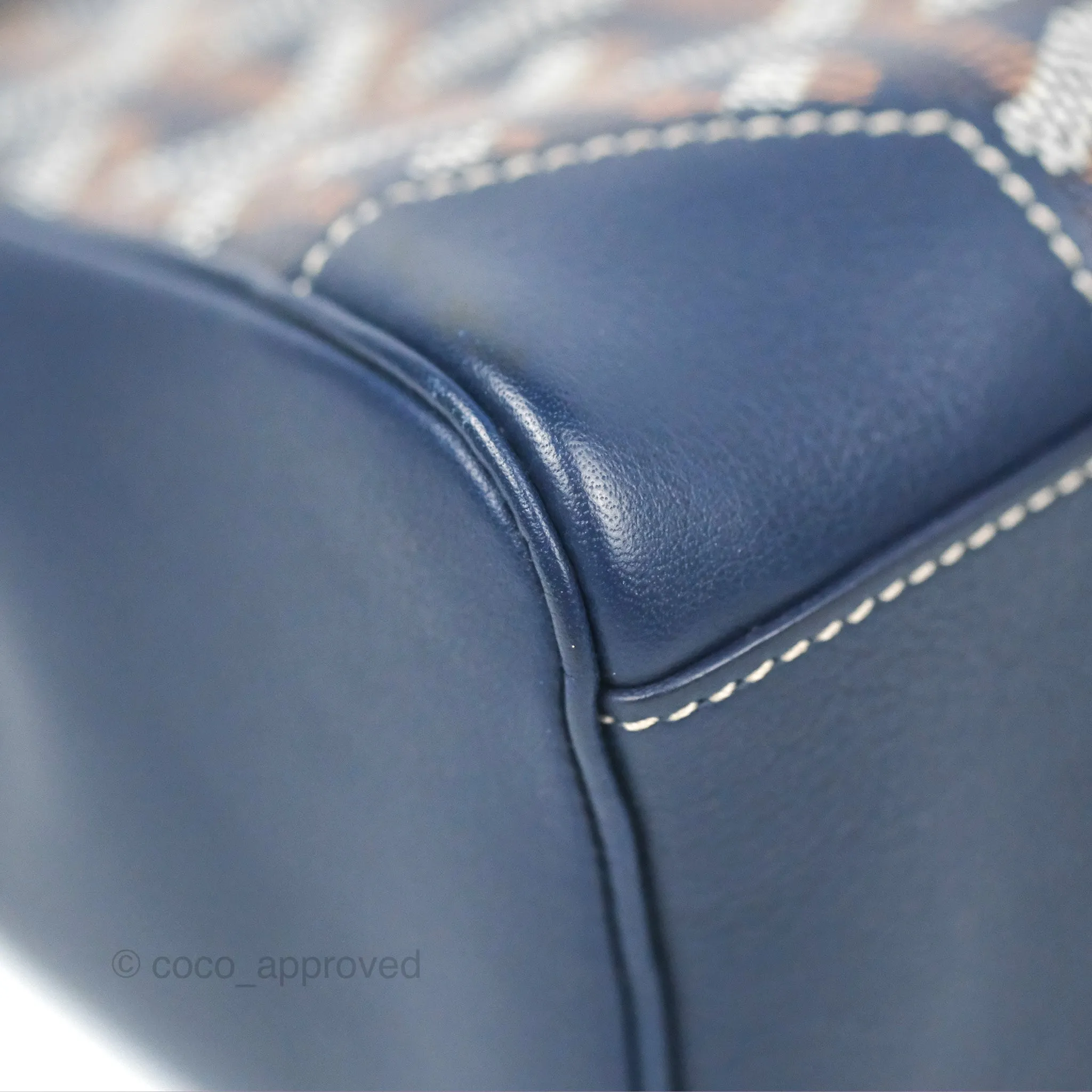 Goyard Sagon Mini Bag Navy Goyardine Canvas/Chevroches Calfskin