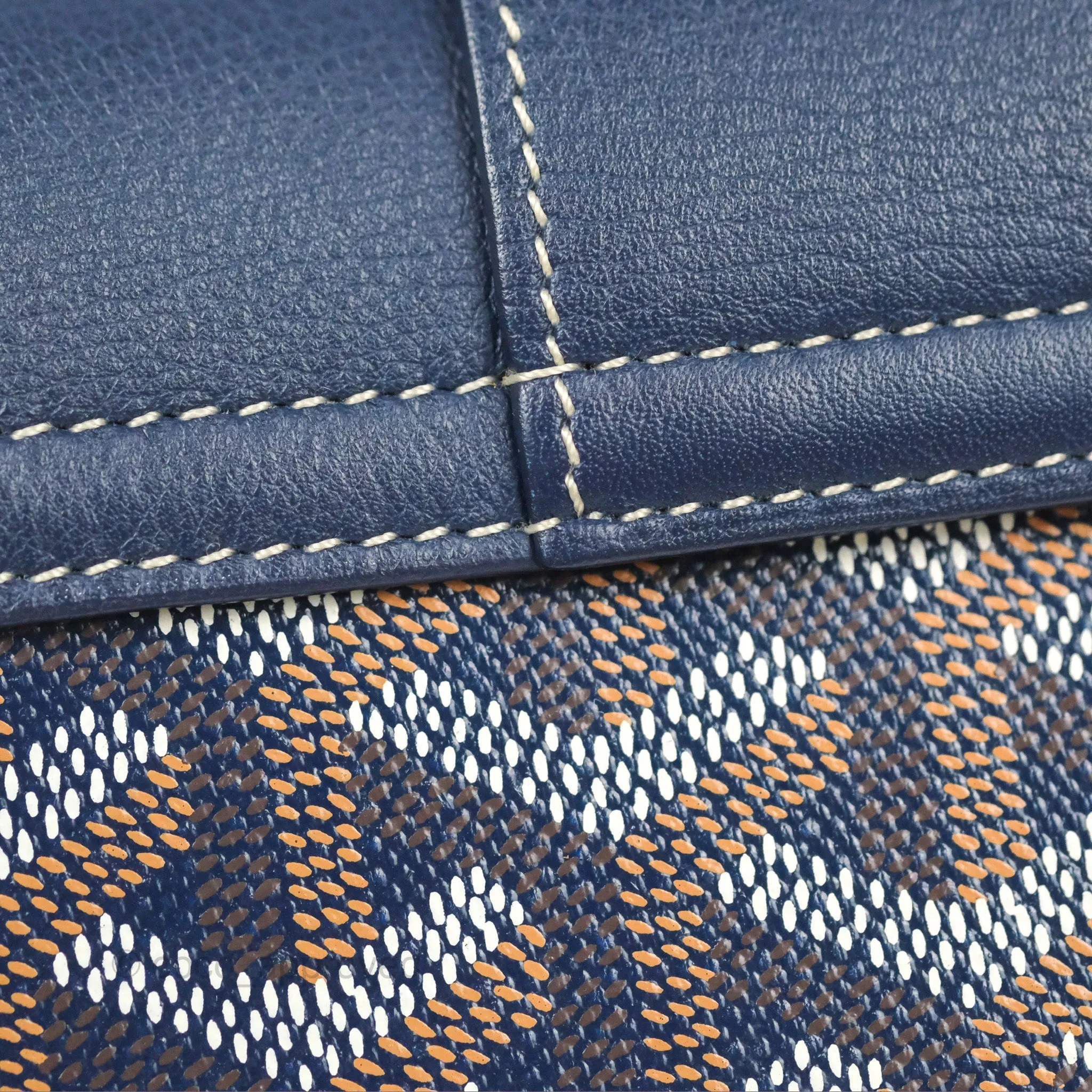 Goyard Sagon Mini Bag Navy Goyardine Canvas/Chevroches Calfskin