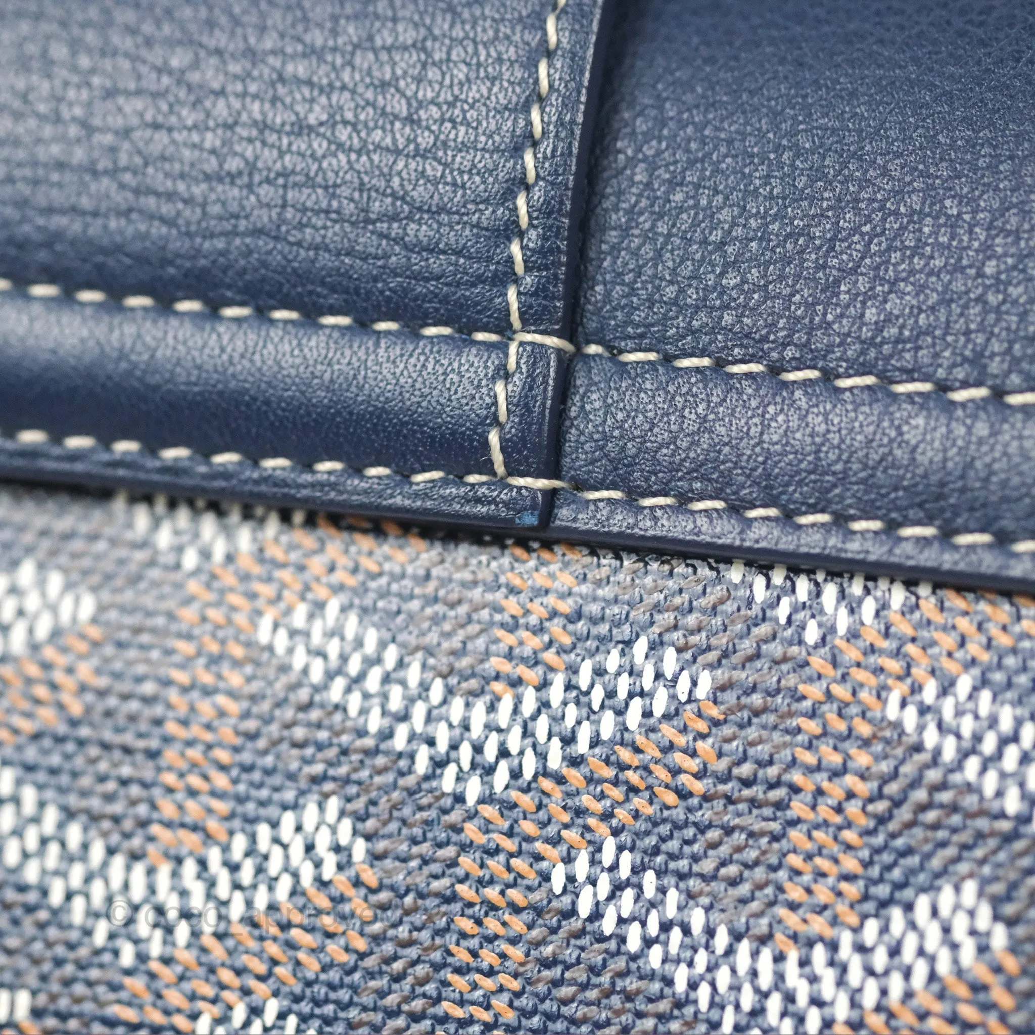 Goyard Sagon Mini Bag Navy Goyardine Canvas/Chevroches Calfskin