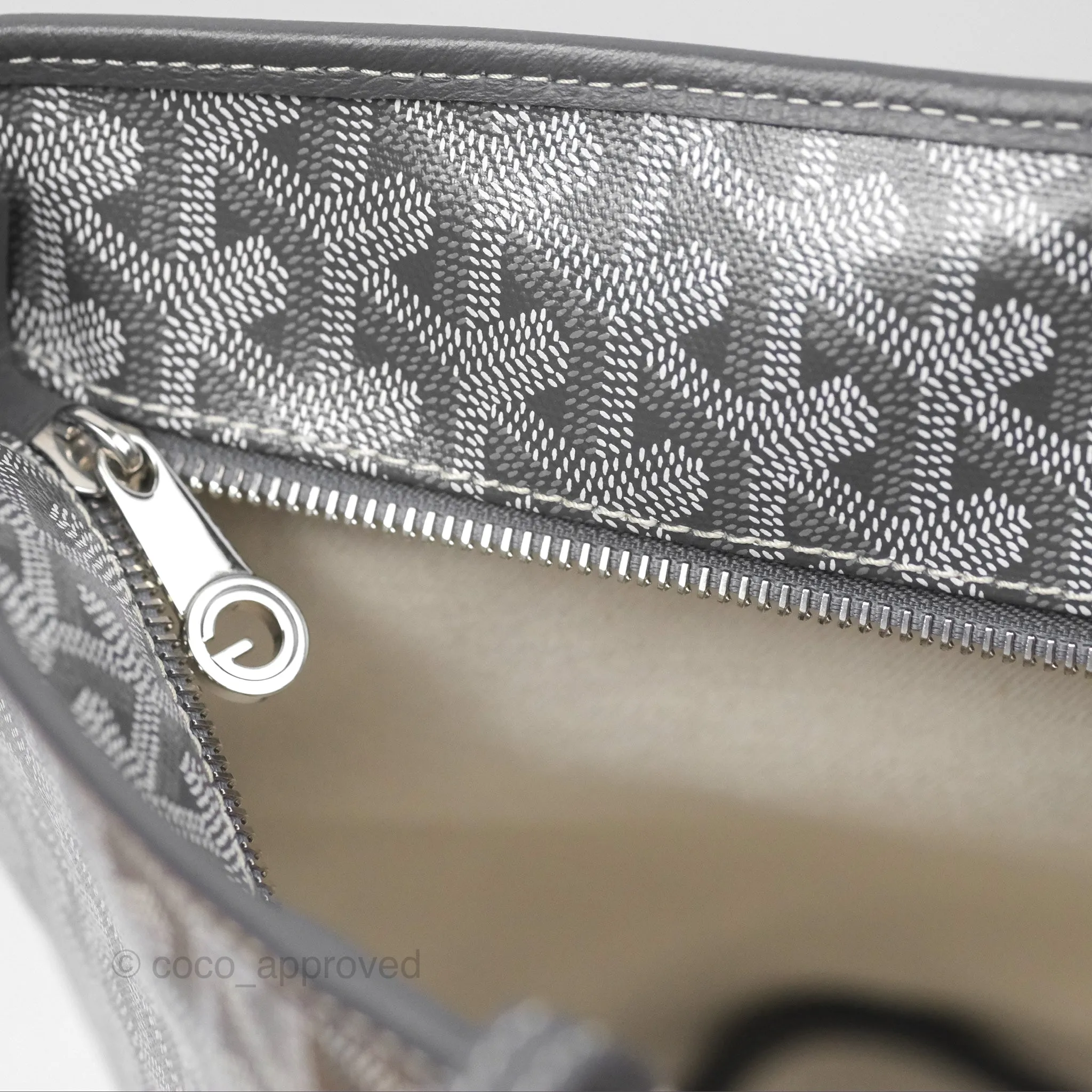 Goyard St Artois Tote MM Grey Canvas