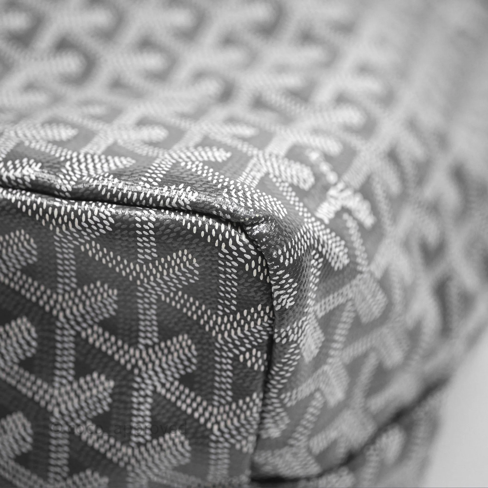 Goyard St Louis Tote PM Grey