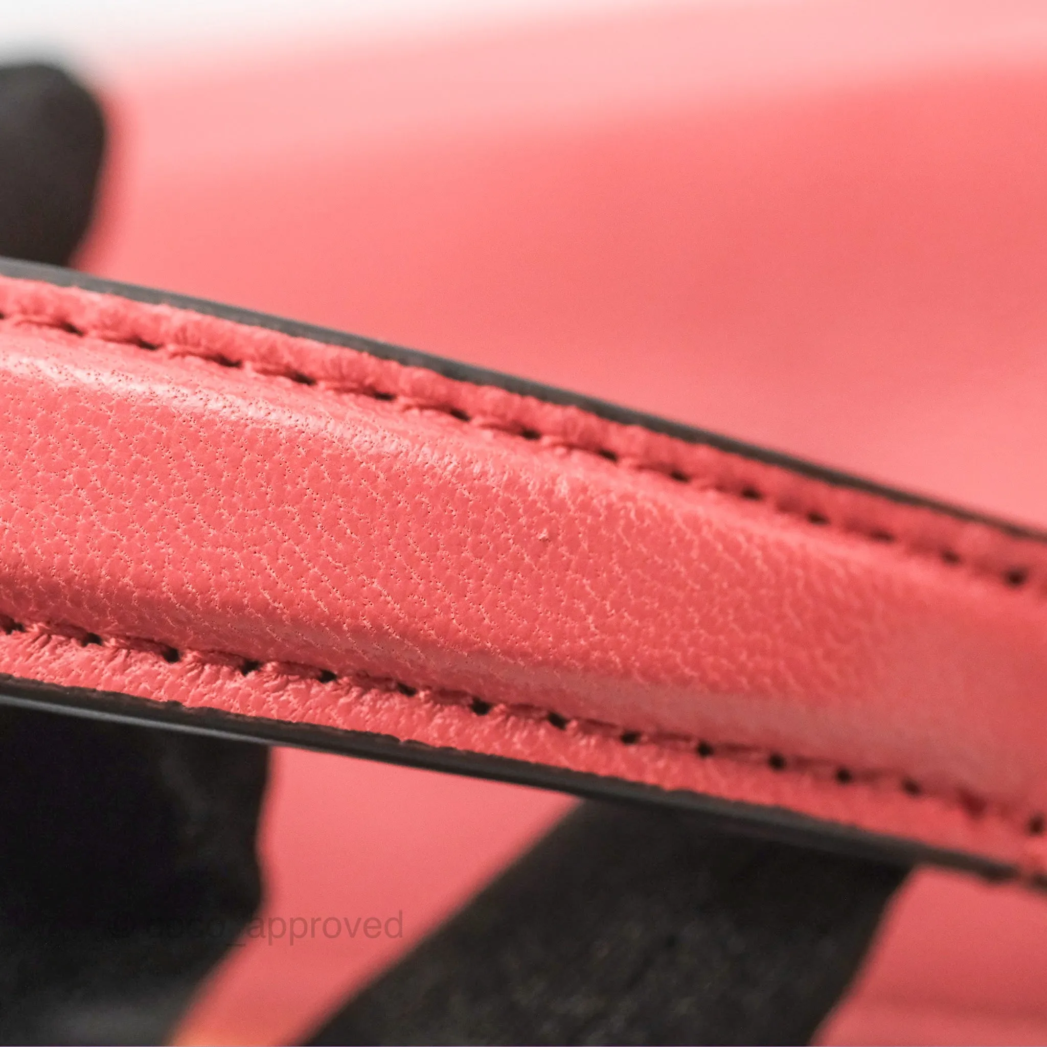 Gucci Blondie Top Handle Bag Pink Leather