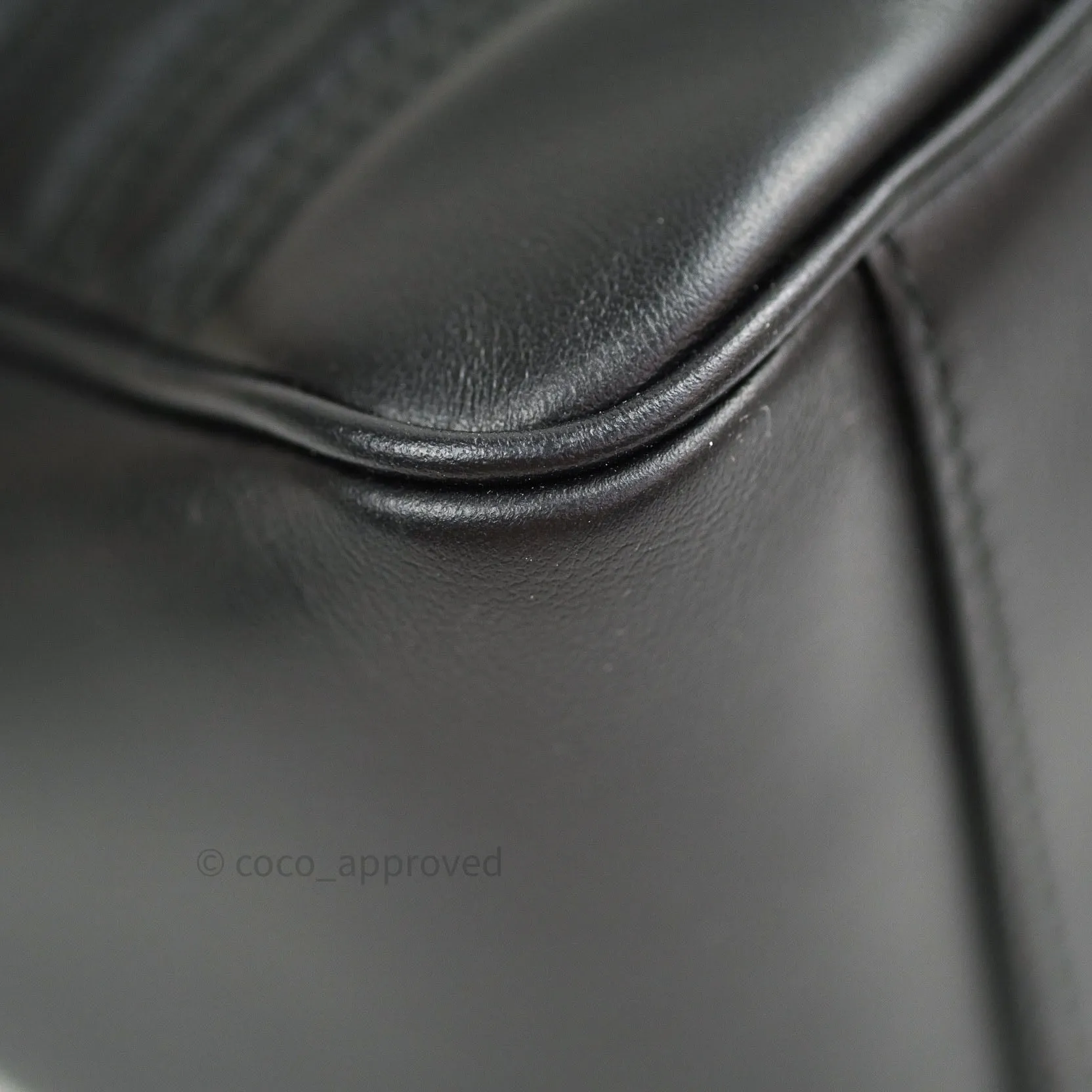 Gucci Calfskin Matelasse Small GG Marmont Top Handle Bag Black