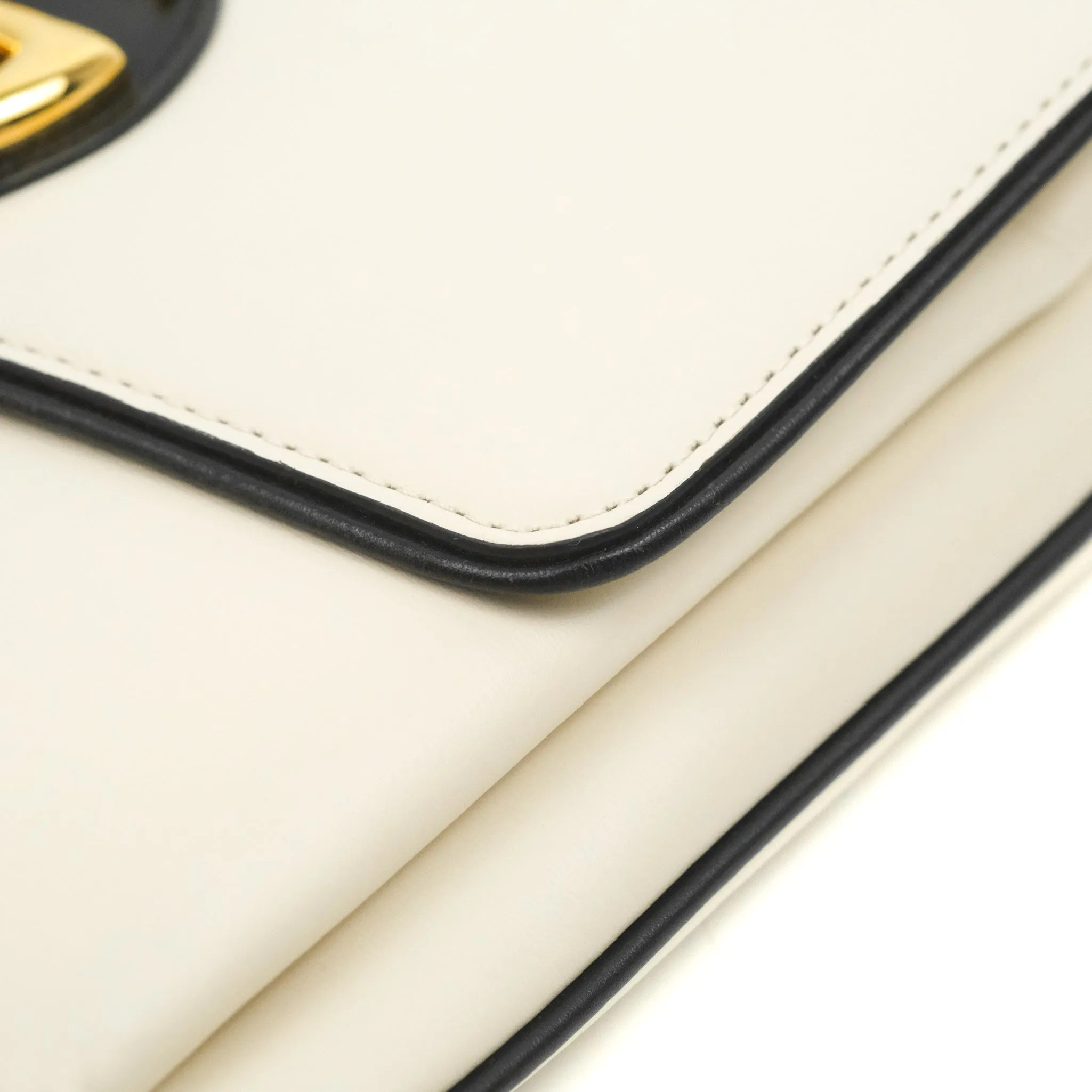 Gucci Calfskin Medium Arli Flap Shoulder Bag White