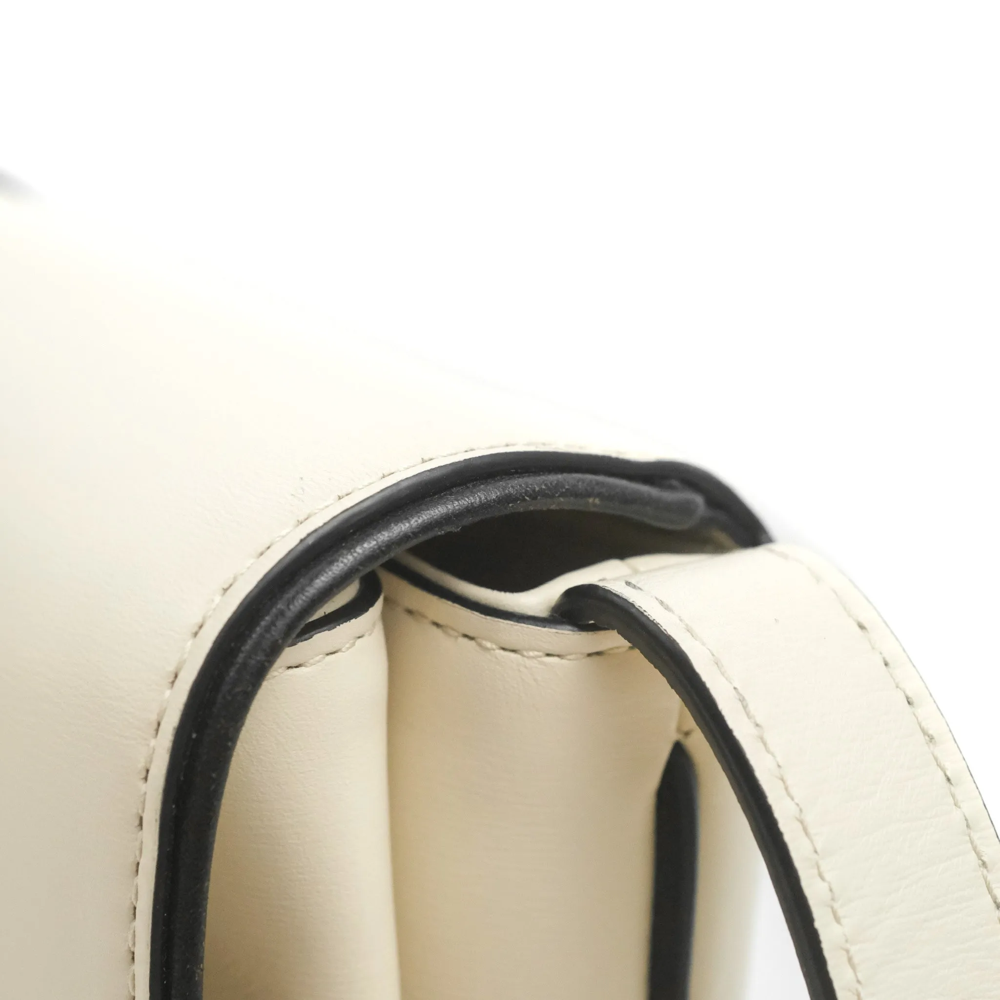 Gucci Calfskin Medium Arli Flap Shoulder Bag White