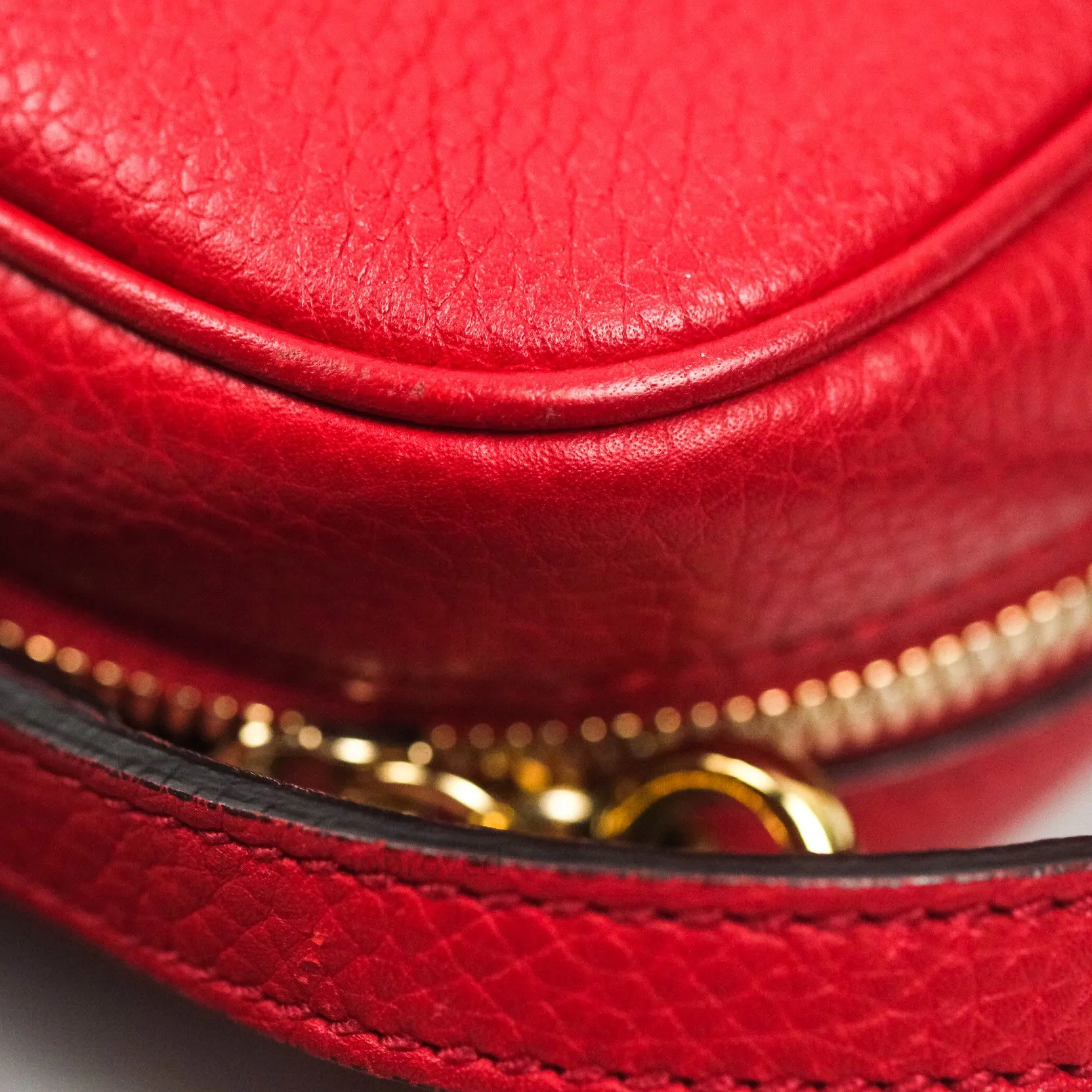 Gucci Calfskin Small Soho Disco Bag Red