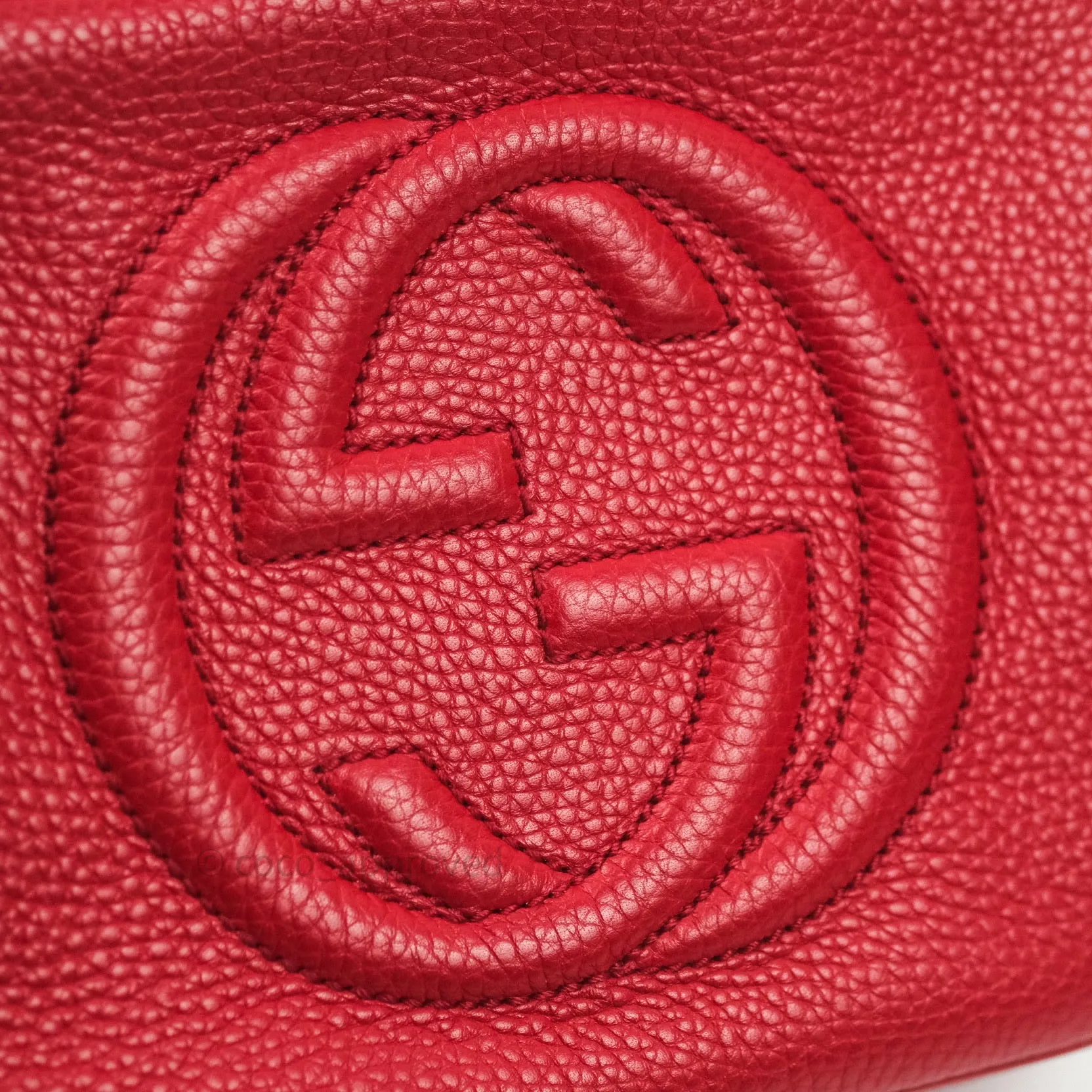 Gucci Calfskin Small Soho Disco Bag Red