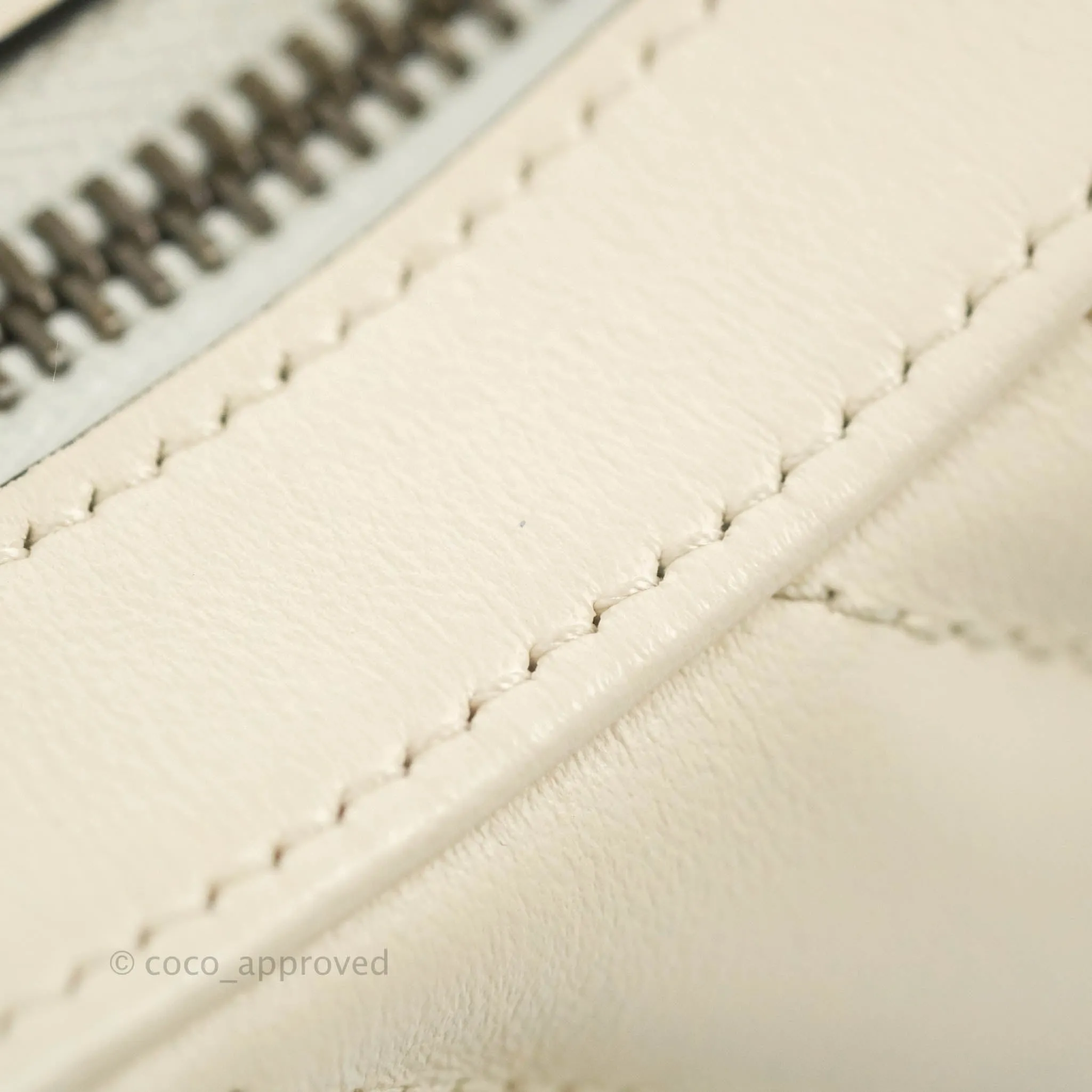 Gucci GG Marmont Half Moon-shaped Mini Bag White
