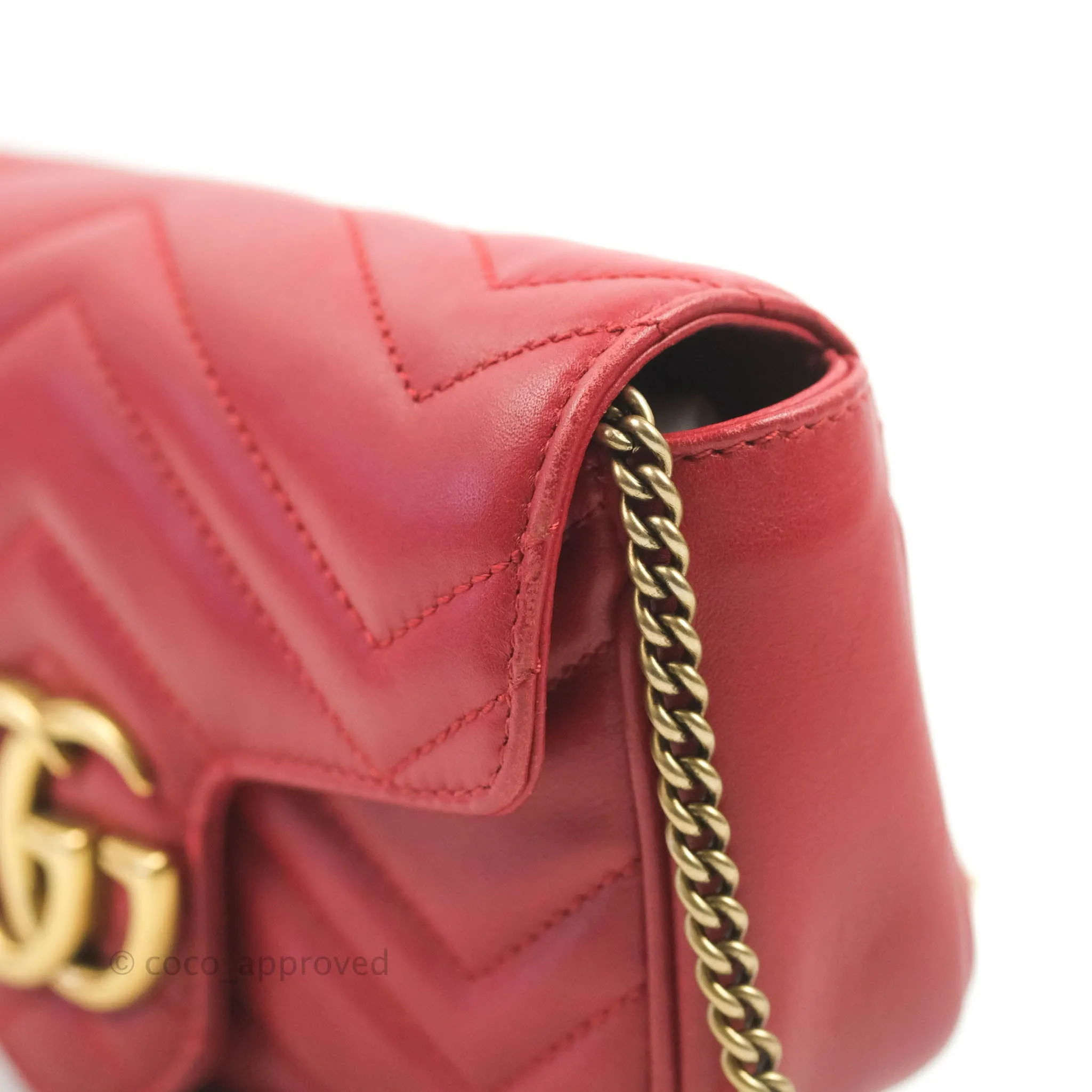 Gucci GG Marmont Matelass Leather Super Mini Bag Red