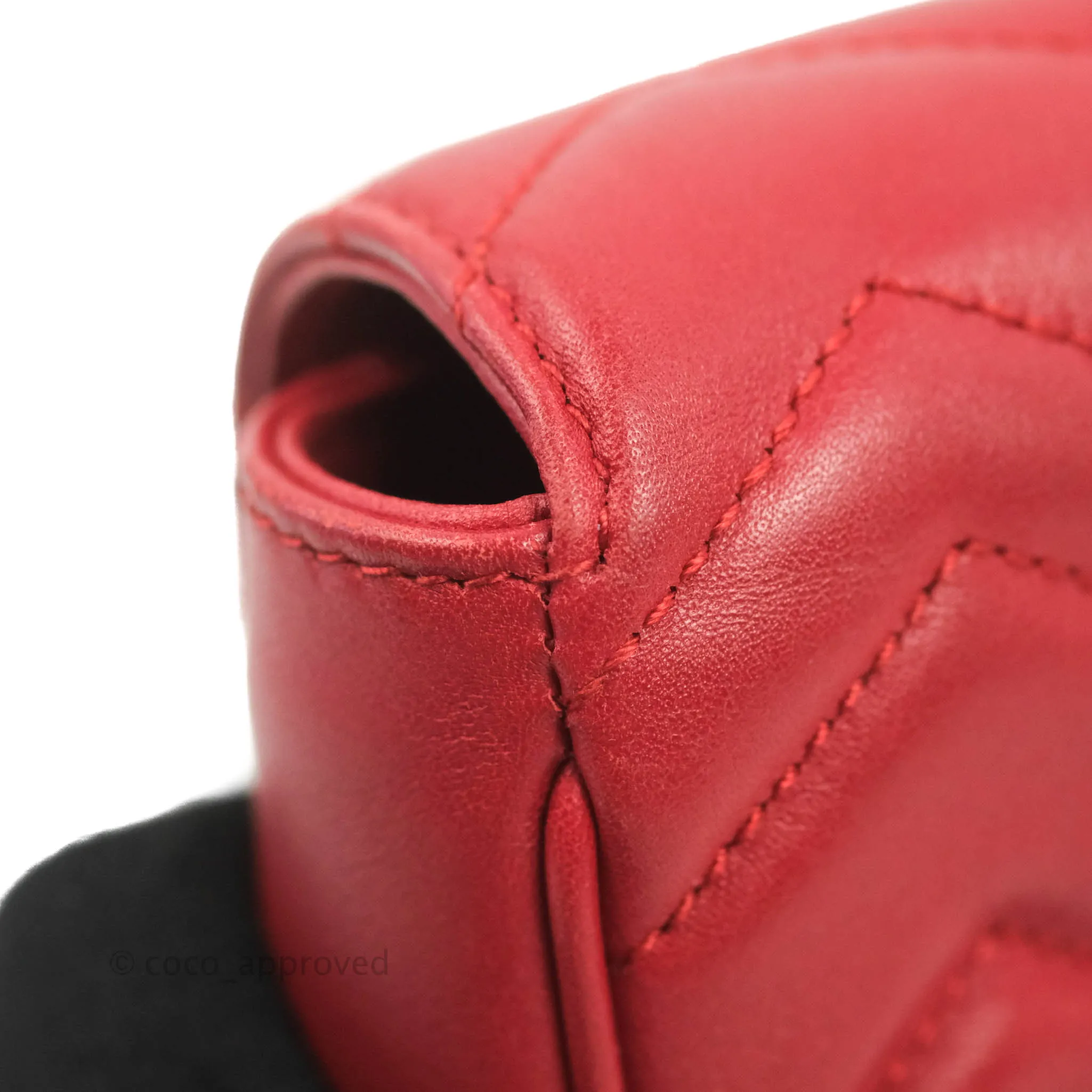Gucci GG Marmont Matelass Leather Super Mini Bag Red