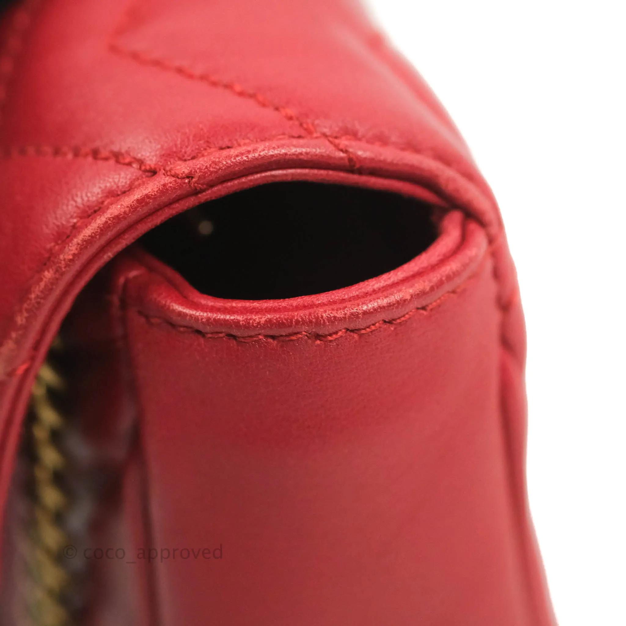Gucci GG Marmont Matelass Leather Super Mini Bag Red