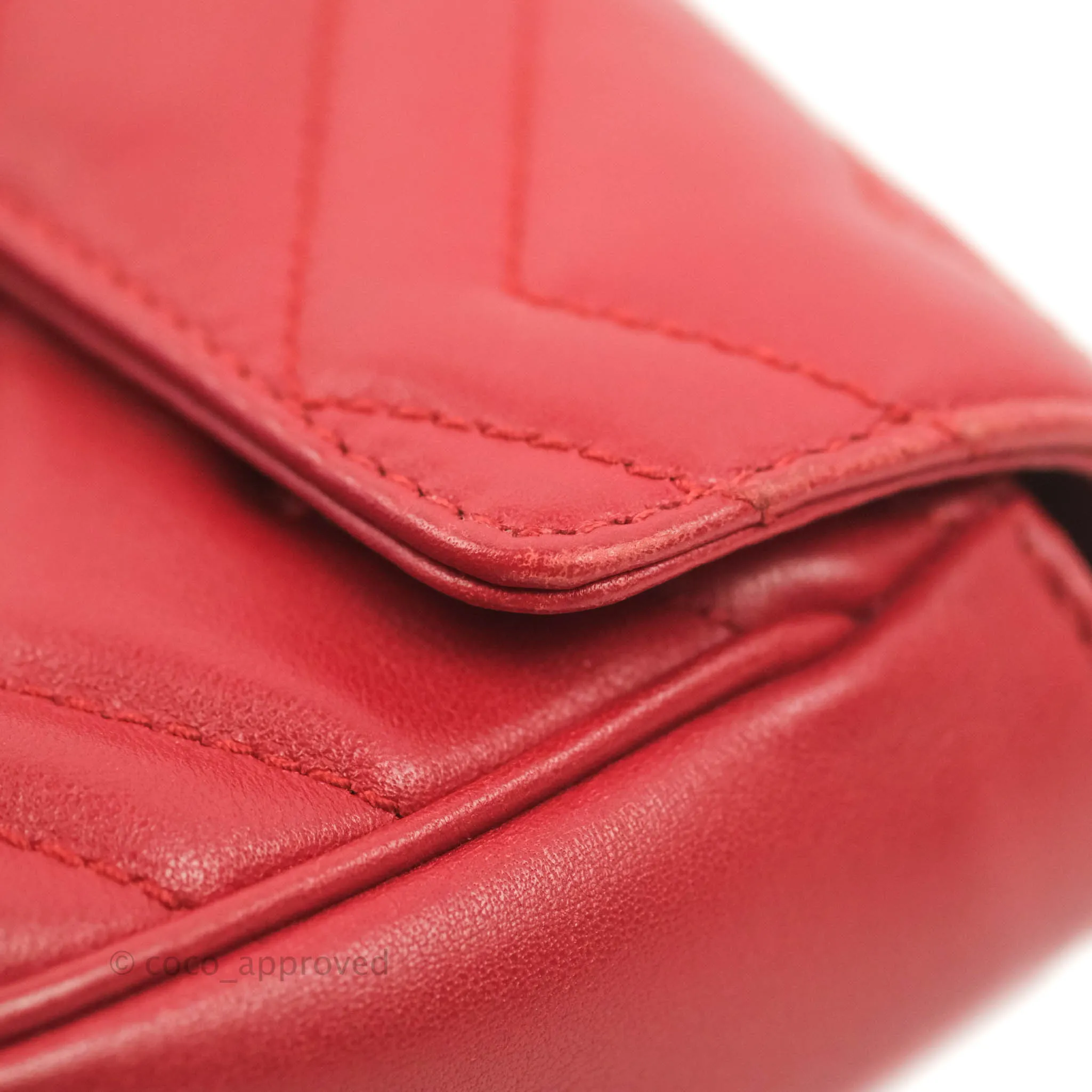 Gucci GG Marmont Matelass Leather Super Mini Bag Red