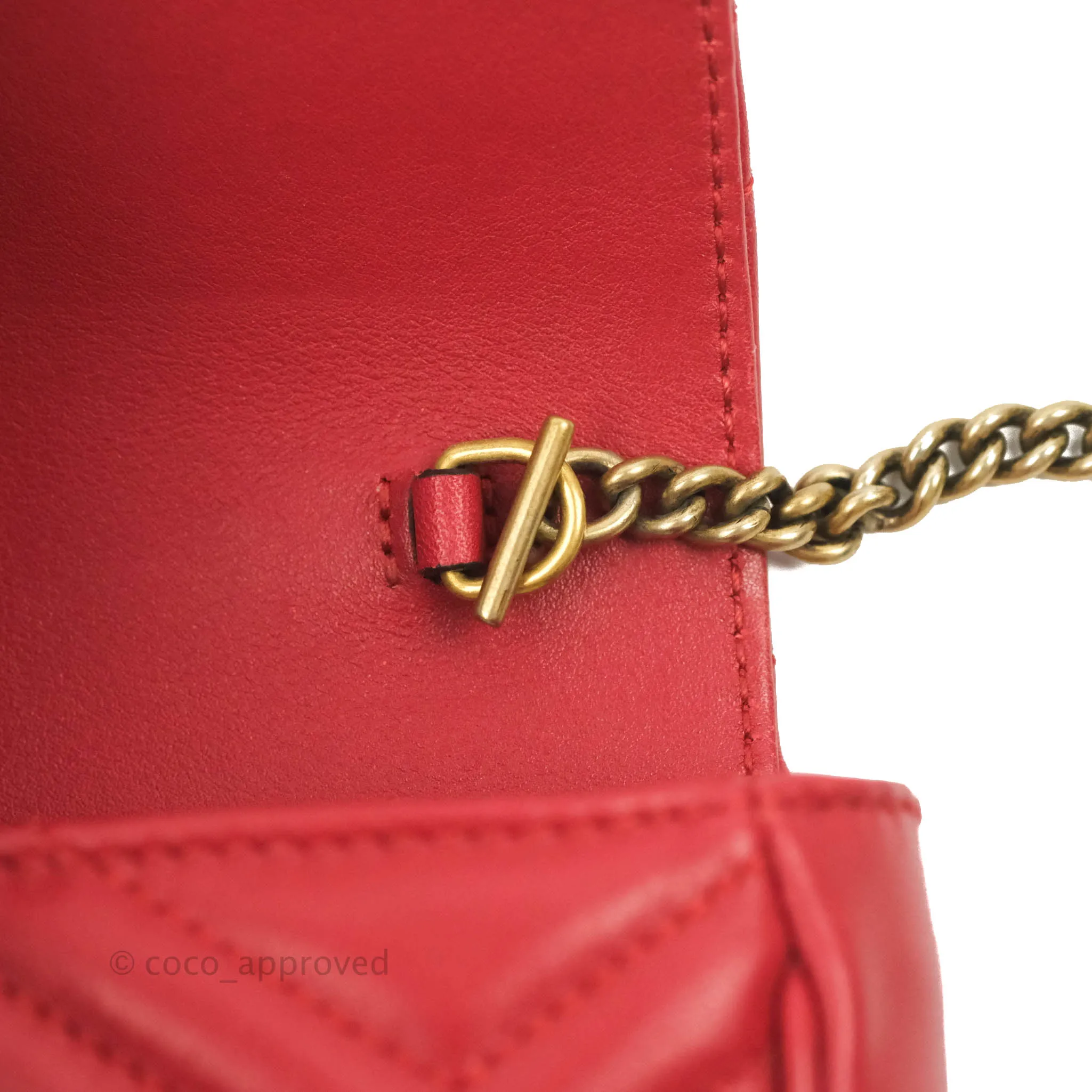 Gucci GG Marmont Matelass Leather Super Mini Bag Red