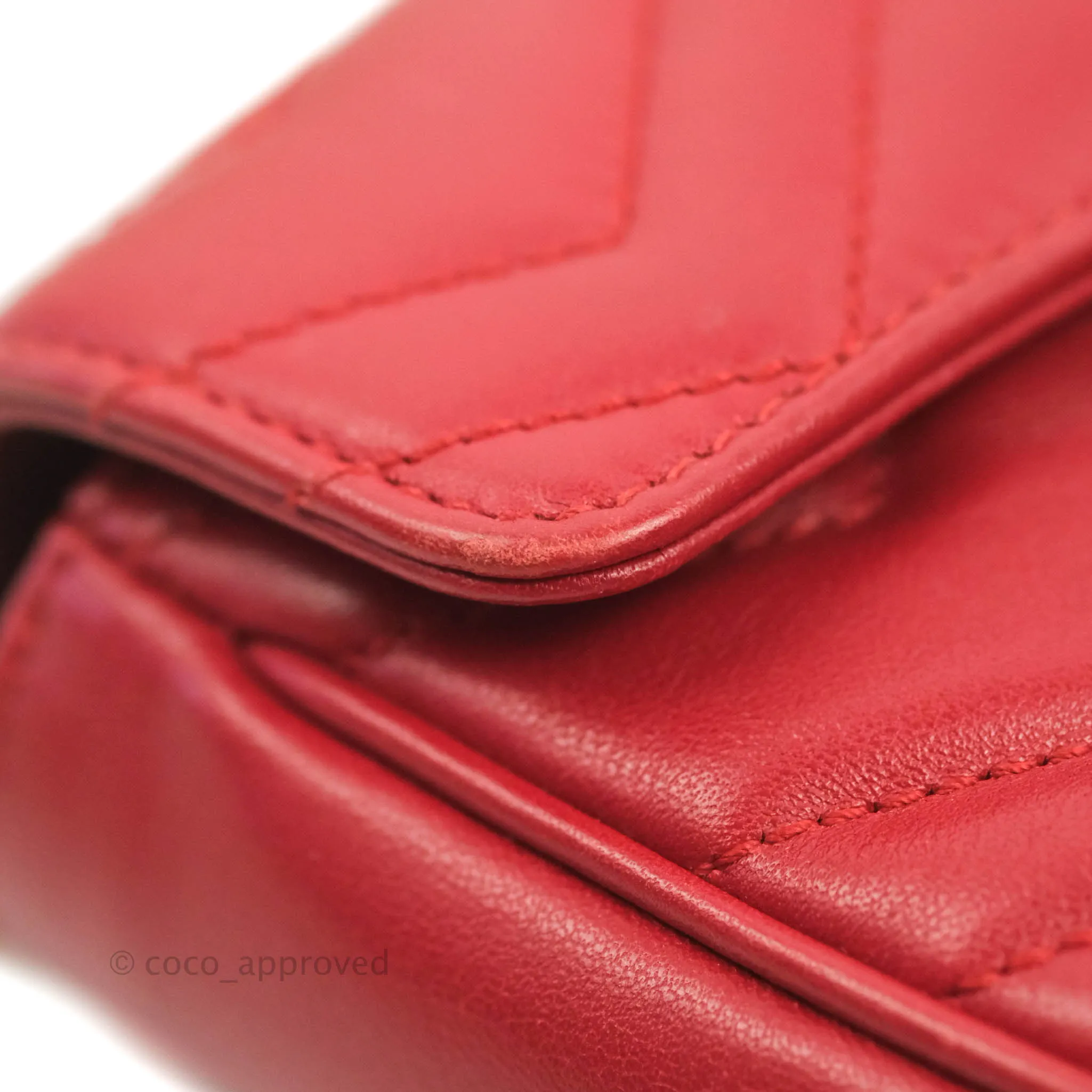 Gucci GG Marmont Matelass Leather Super Mini Bag Red