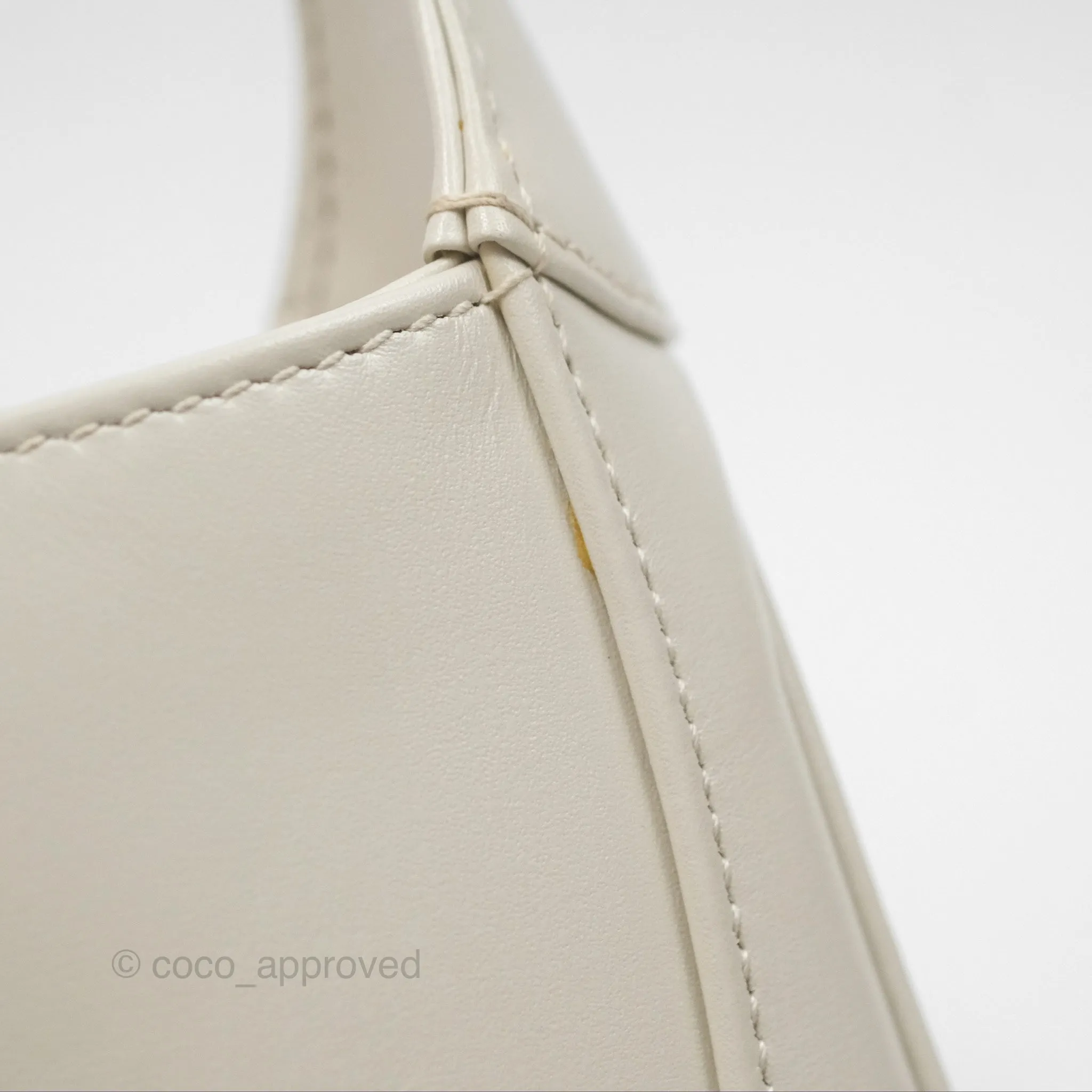 Gucci Jackie 1961 White Mini Shoulder Bag Gold Hardware
