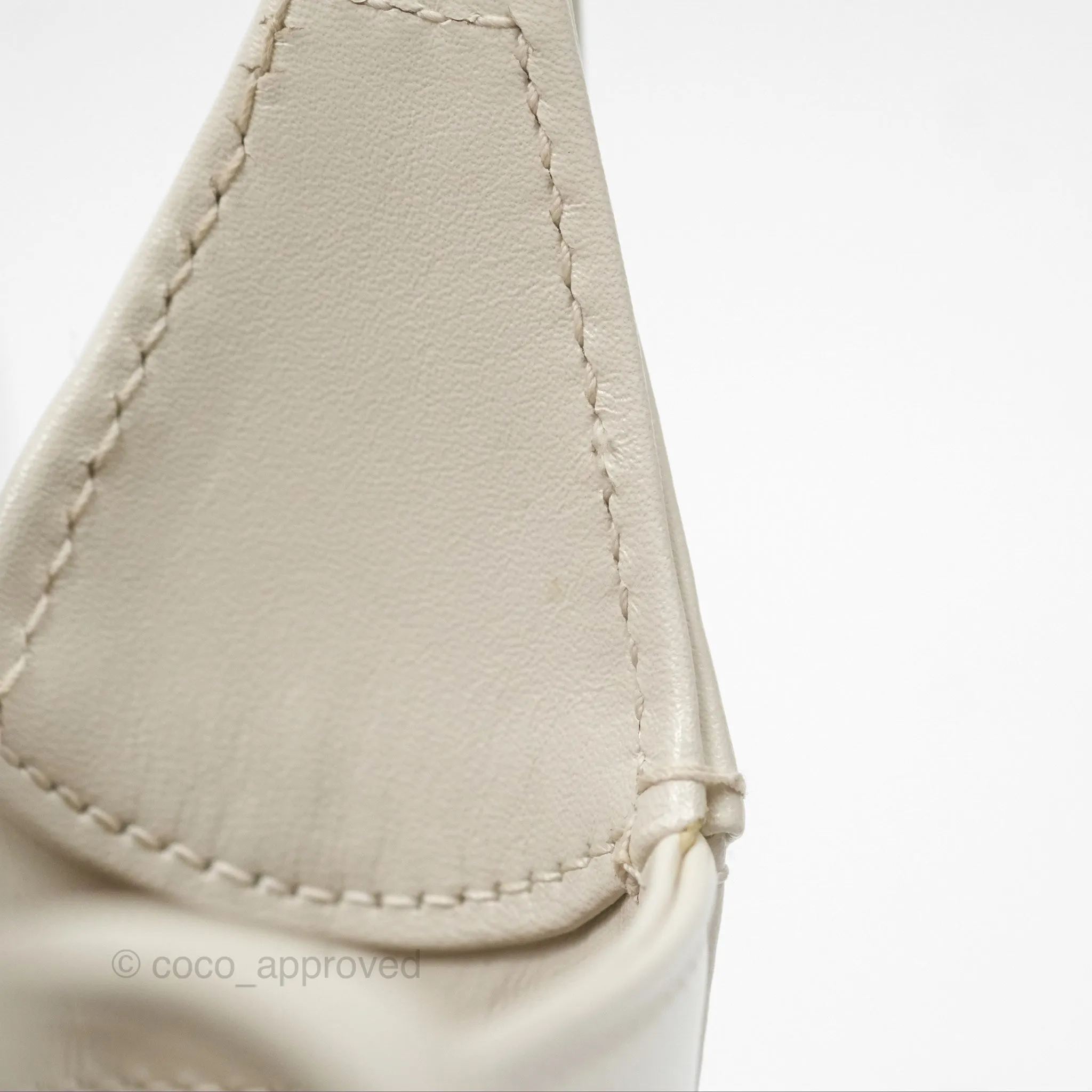 Gucci Jackie 1961 White Mini Shoulder Bag Gold Hardware