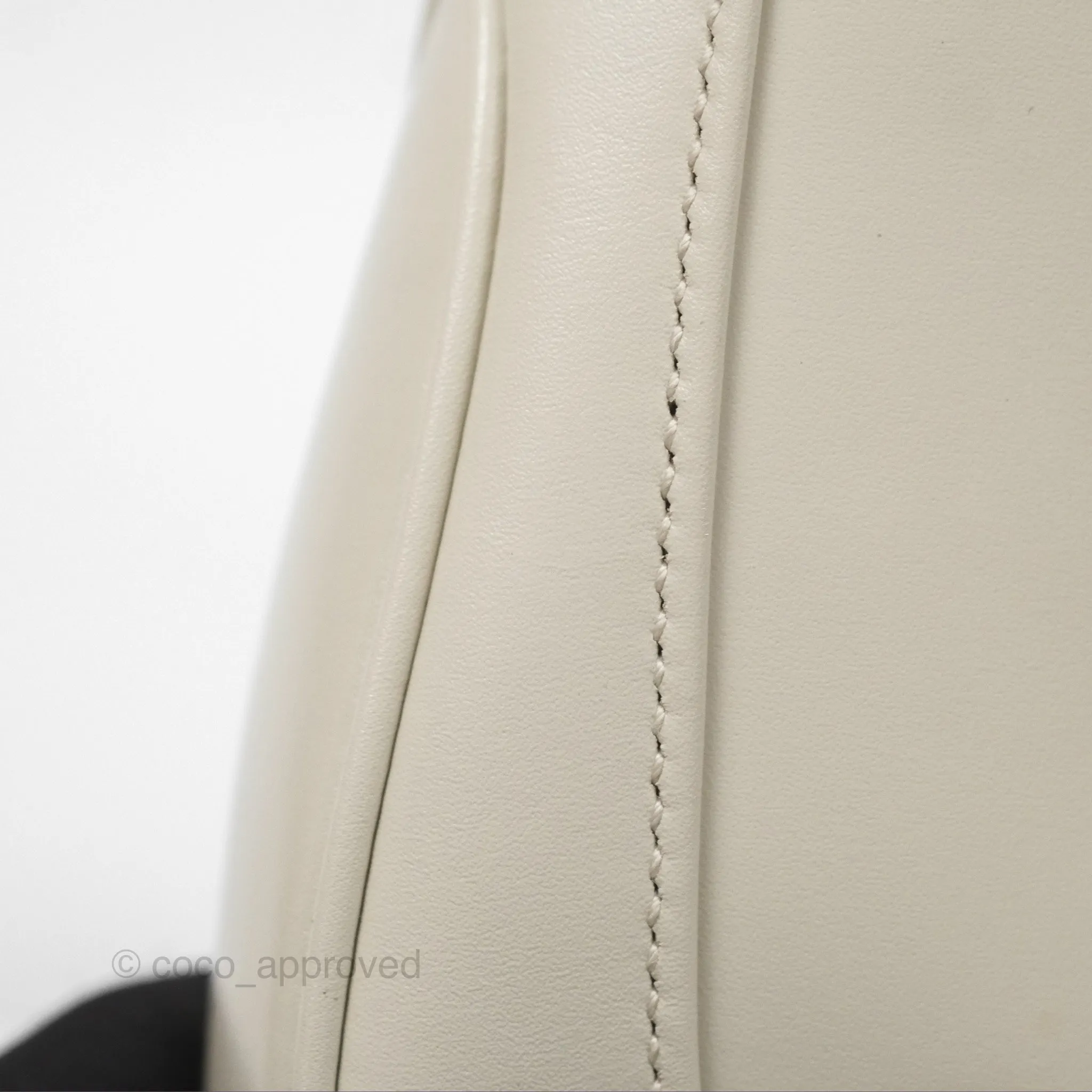 Gucci Jackie 1961 White Mini Shoulder Bag Gold Hardware