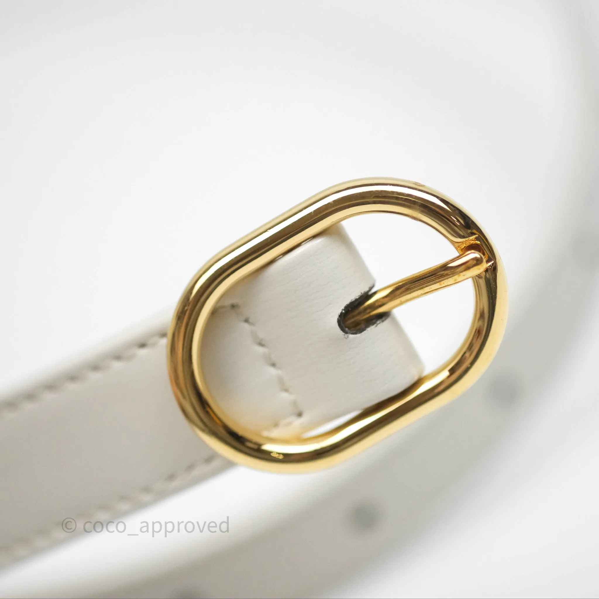 Gucci Jackie 1961 White Small Shoulder Bag Gold Hardware
