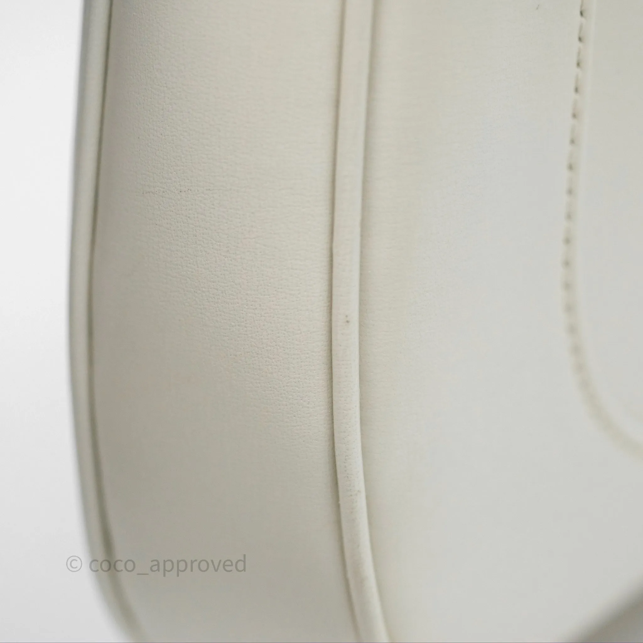 Gucci Jackie 1961 White Small Shoulder Bag Gold Hardware