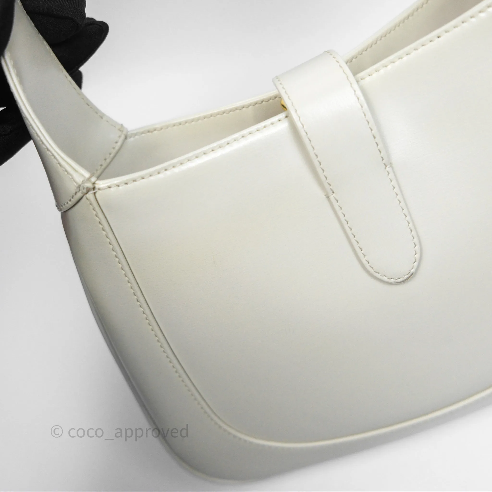 Gucci Jackie 1961 White Small Shoulder Bag Gold Hardware