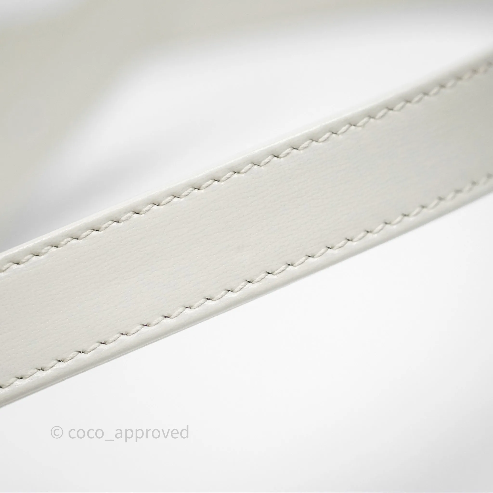 Gucci Jackie 1961 White Small Shoulder Bag Gold Hardware