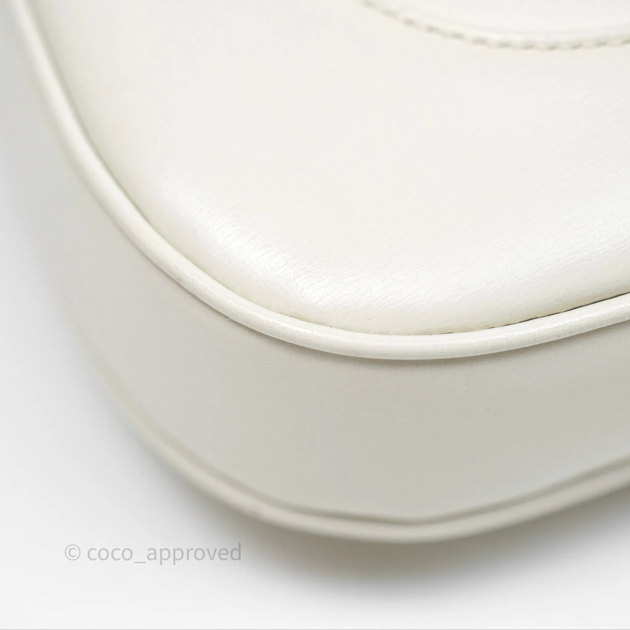 Gucci Jackie 1961 White Small Shoulder Bag Gold Hardware