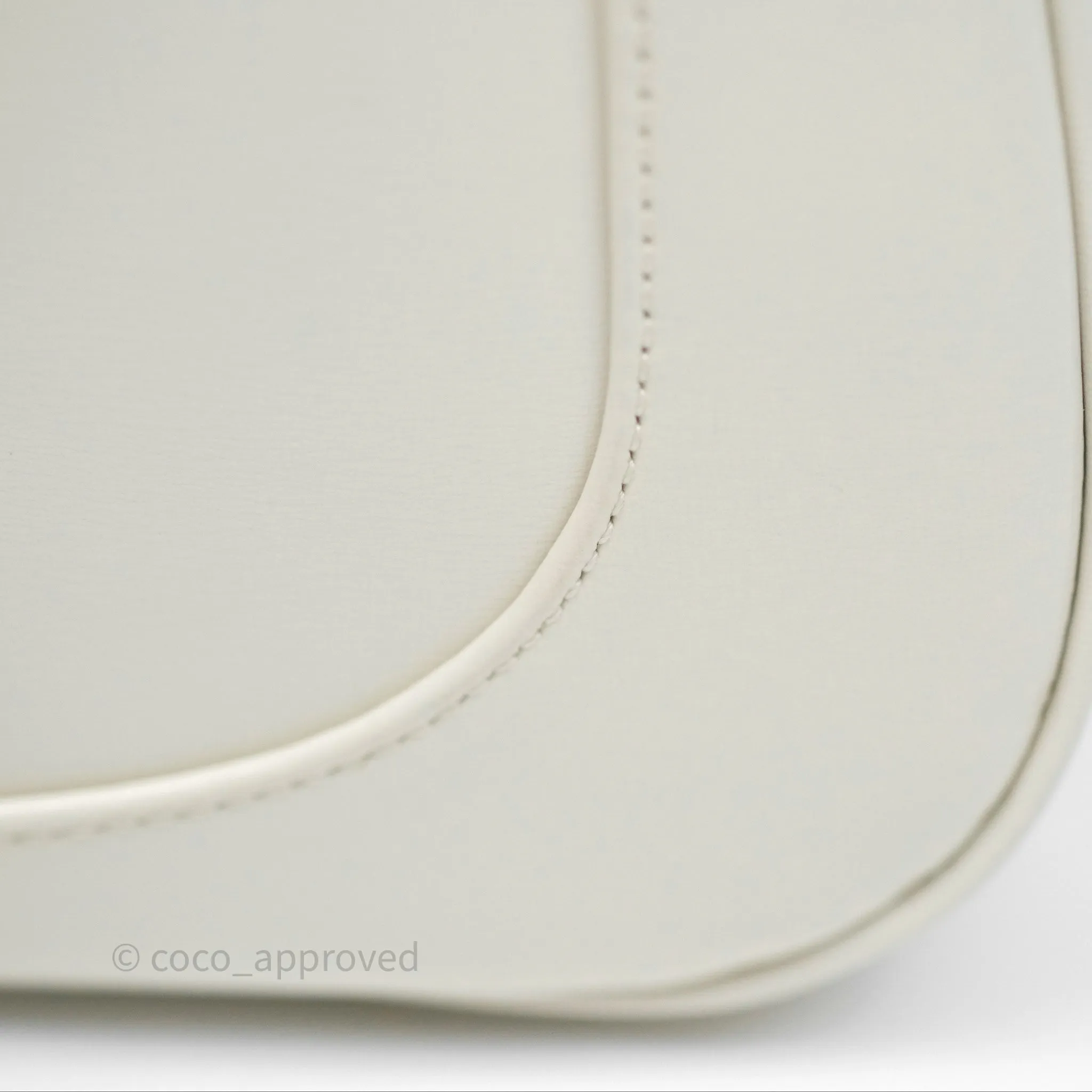 Gucci Jackie 1961 White Small Shoulder Bag Gold Hardware