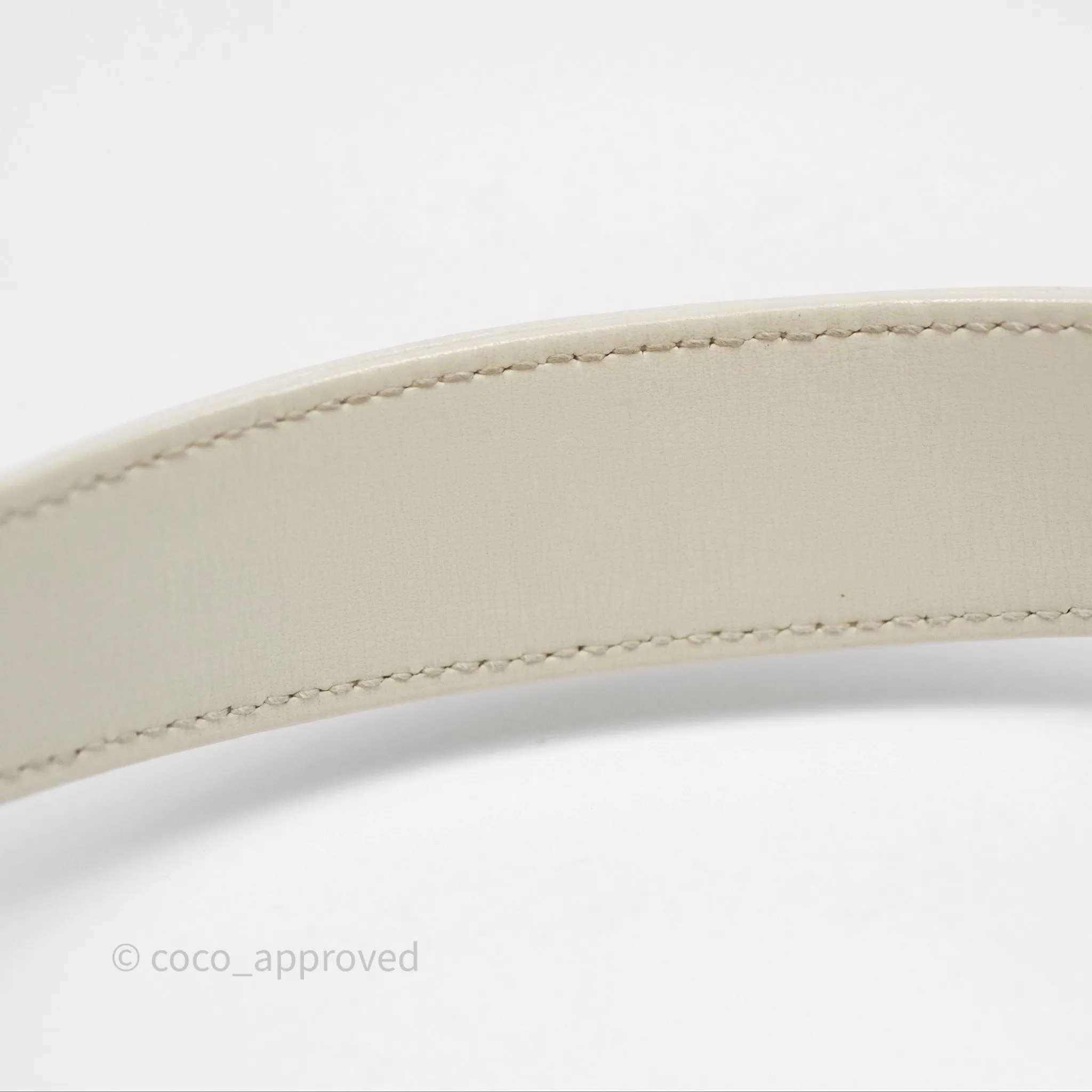 Gucci Jackie 1961 White Small Shoulder Bag Gold Hardware