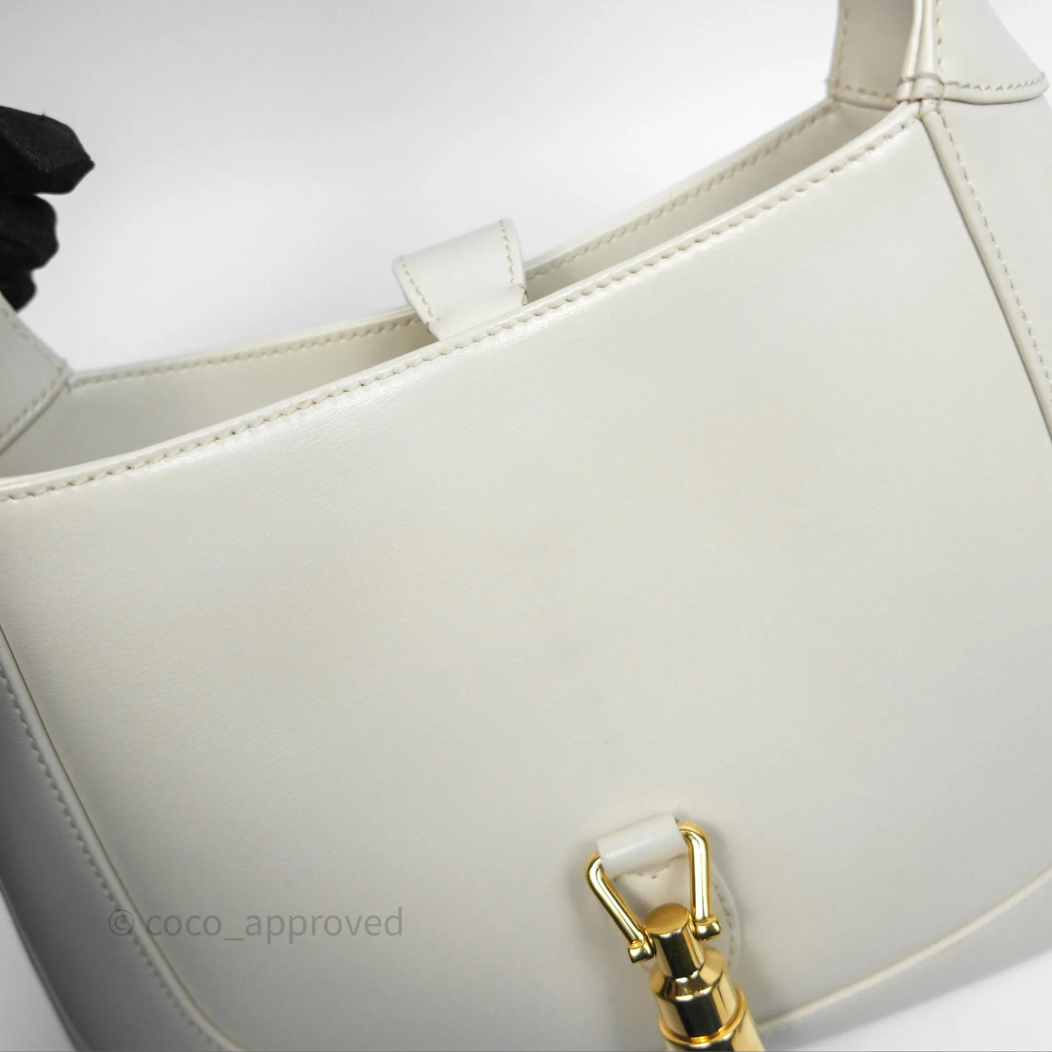 Gucci Jackie 1961 White Small Shoulder Bag Gold Hardware