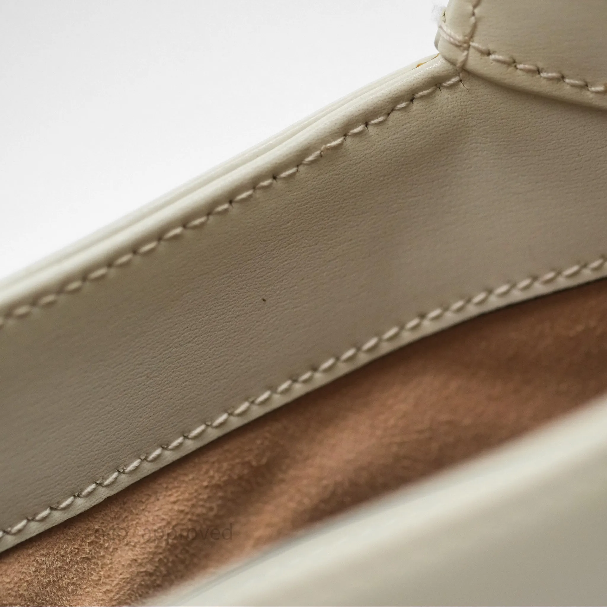 Gucci Jackie 1961 White Small Shoulder Bag Gold Hardware