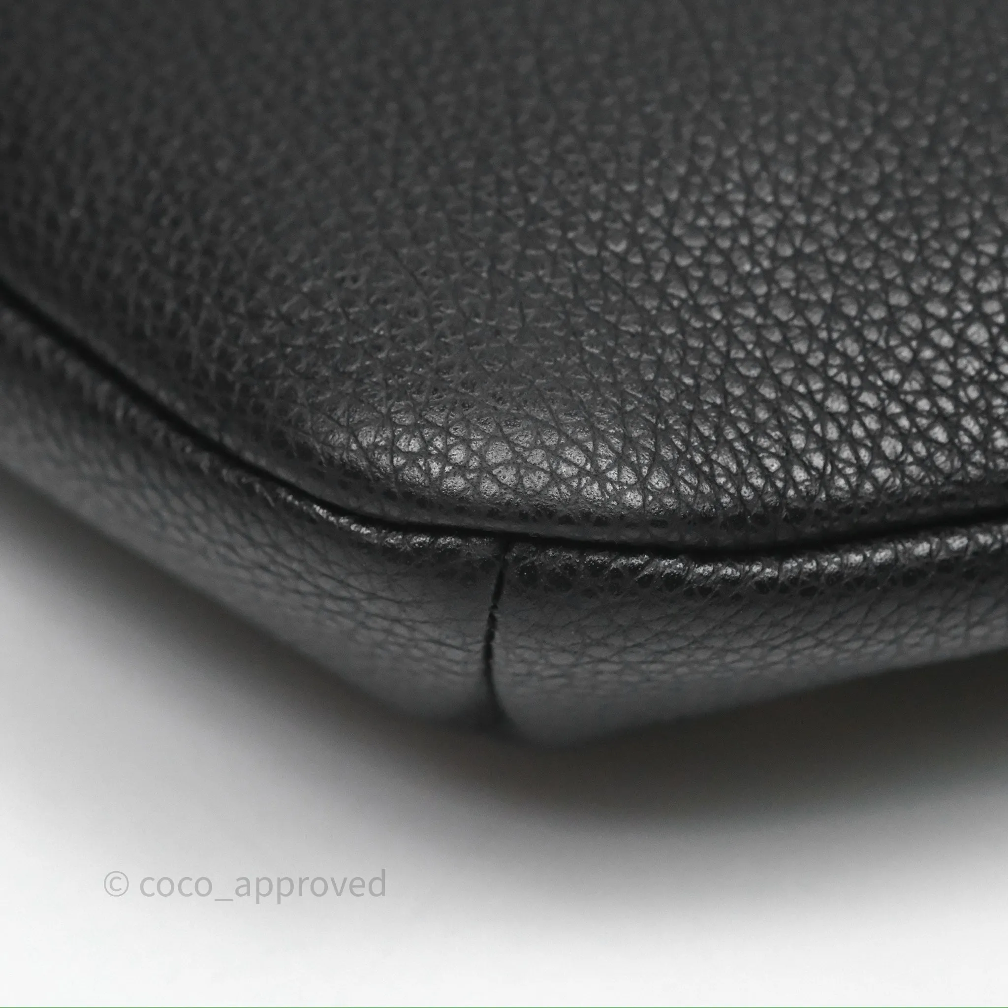 Gucci Logo Print Belt Bag Black Grained Calfskin