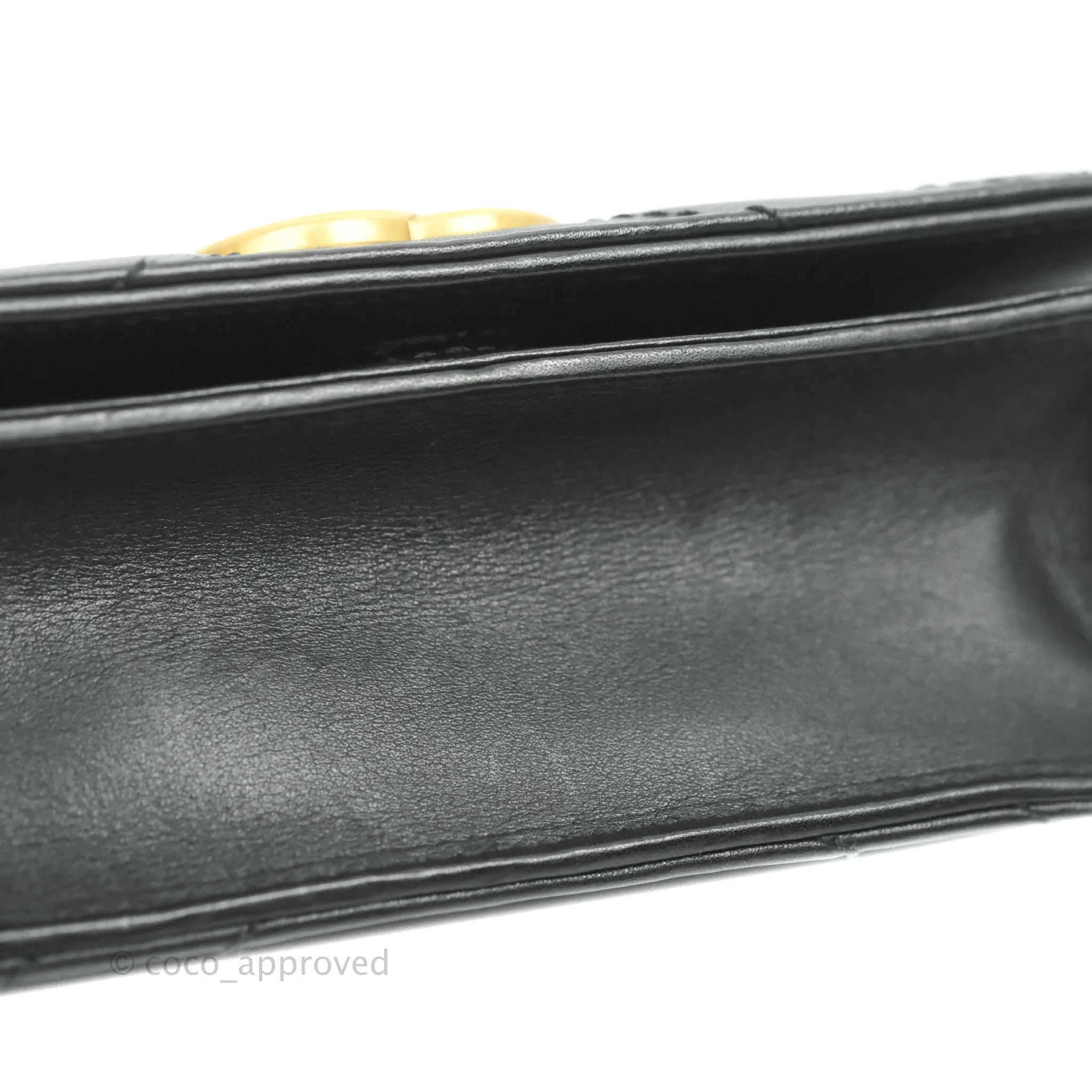 Gucci Matelasse GG Marmont Mini Bag Black Calfskin Gold Hardware