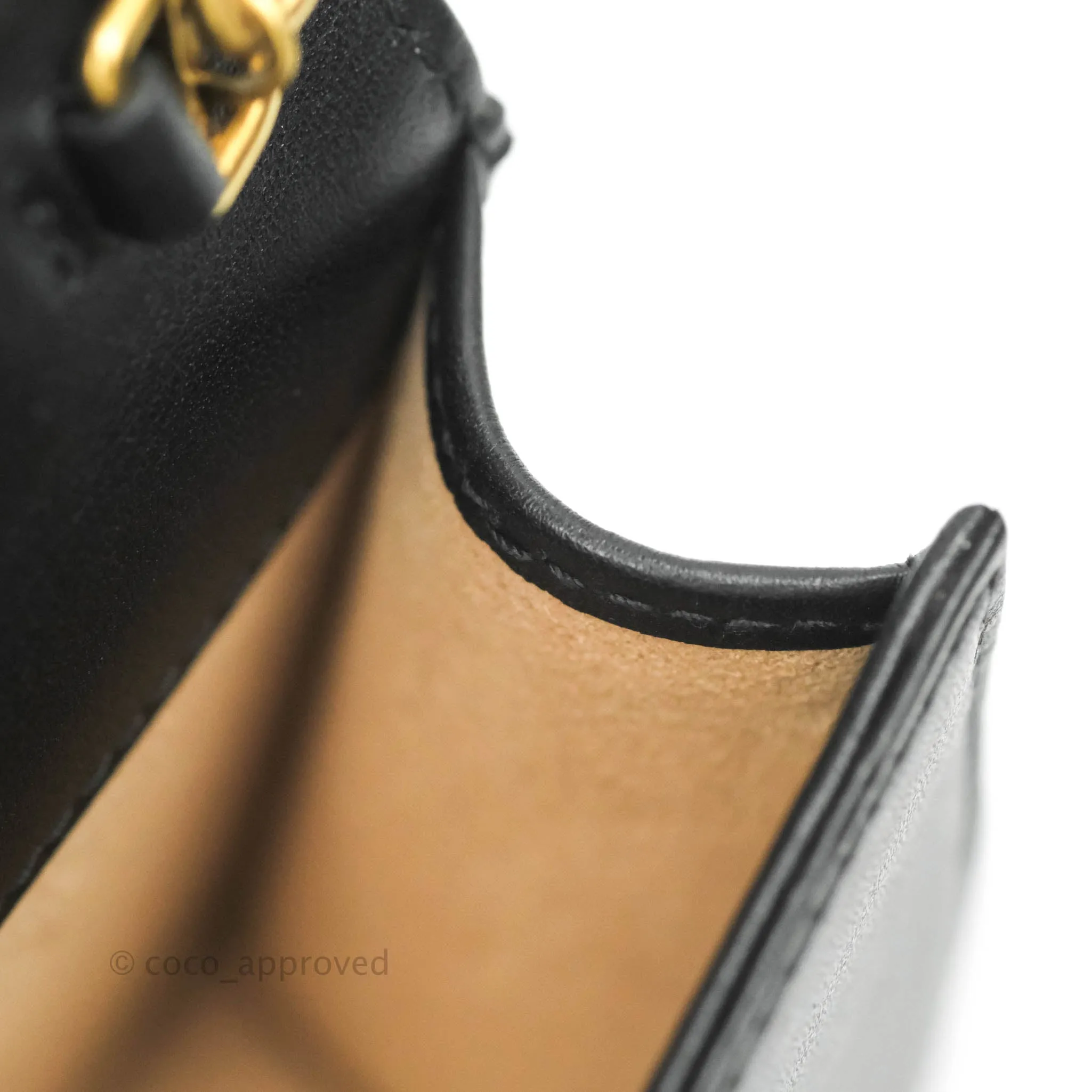 Gucci Matelasse GG Marmont Mini Bag Black Calfskin Gold Hardware