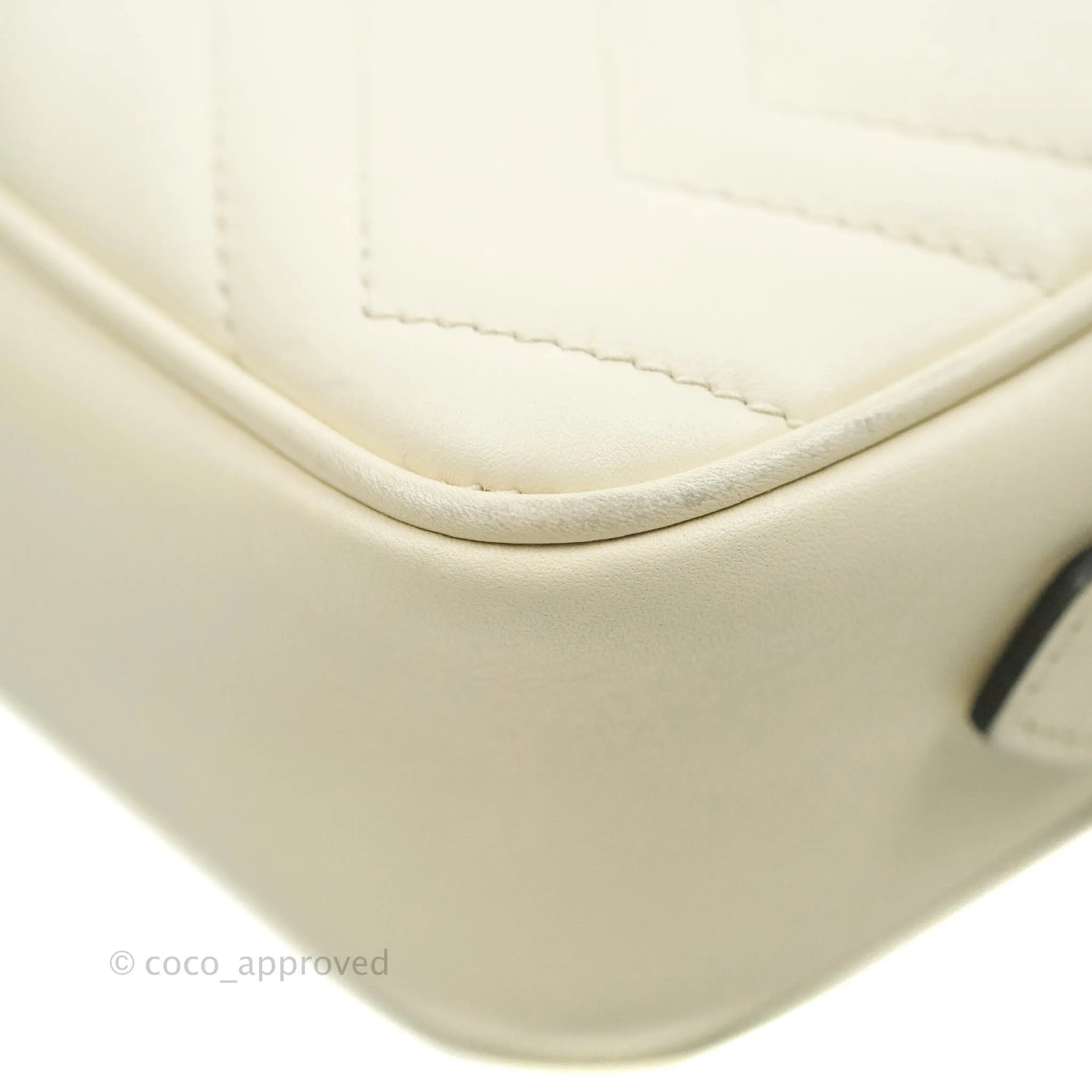 Gucci Mini Matelasse GG Marmont Camera Bag White Calfskin Gold Hardware