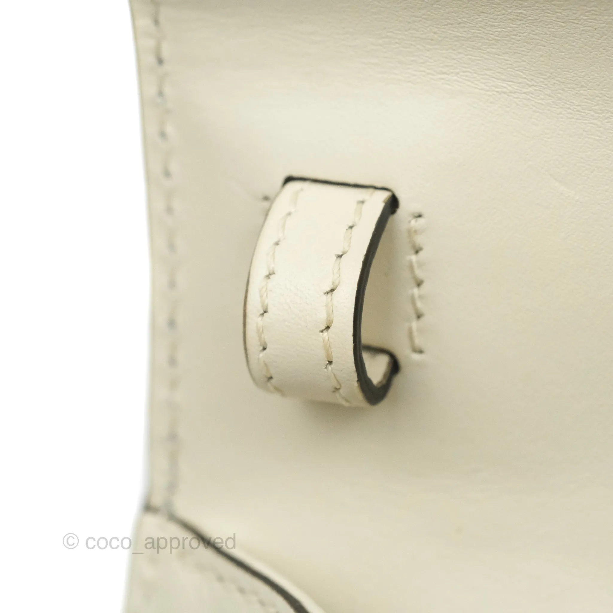 Gucci Mini Sylvie Top Handle White Calfskin Shoulder Bag With Strap